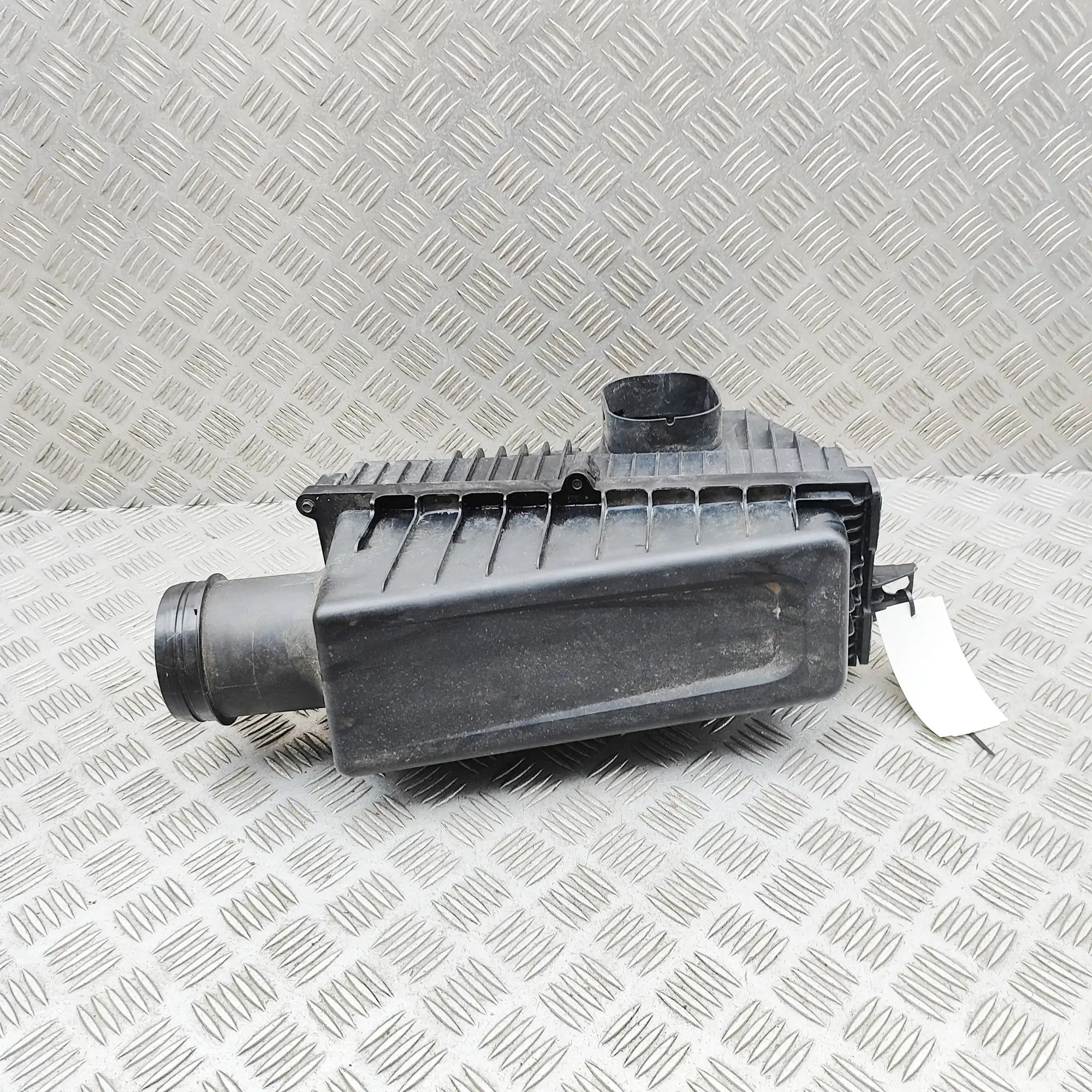 Alfa-Romeo Giulia (952) Air filter box  Air Filter Box — ALFA ROMEO GIULIA (952_) (2015...