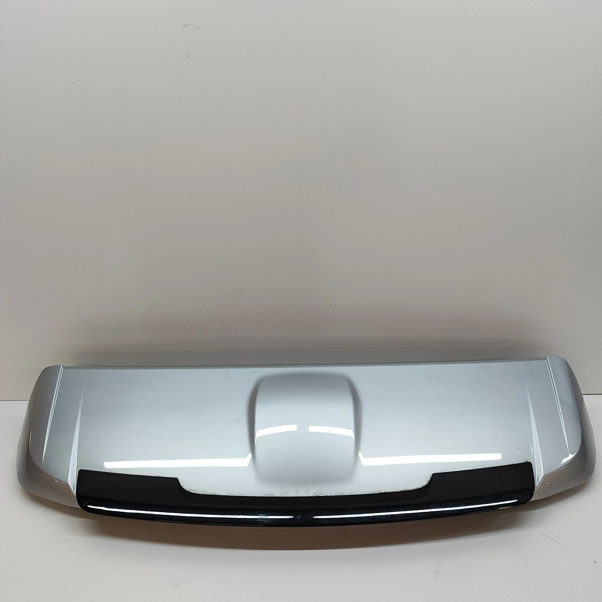 Land Rover Range Rover Evoque Tailgate Bootlid Spoiler Tailgate Bootlid Spoiler — LAND ROVER RANGE ROV...