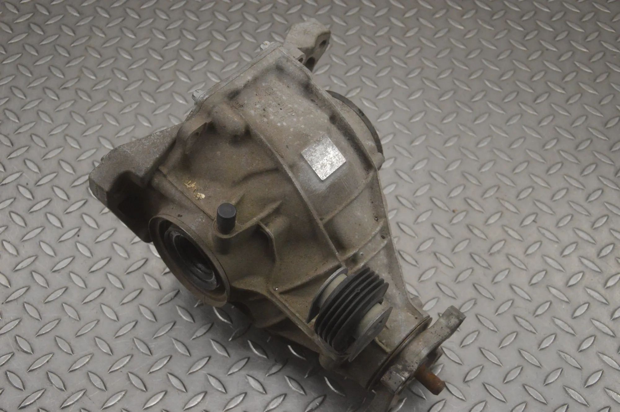 Mercedes-Benz A (W176) задний редуктор Rear differential — MERCEDES BENZ C-CLASS COUPE...