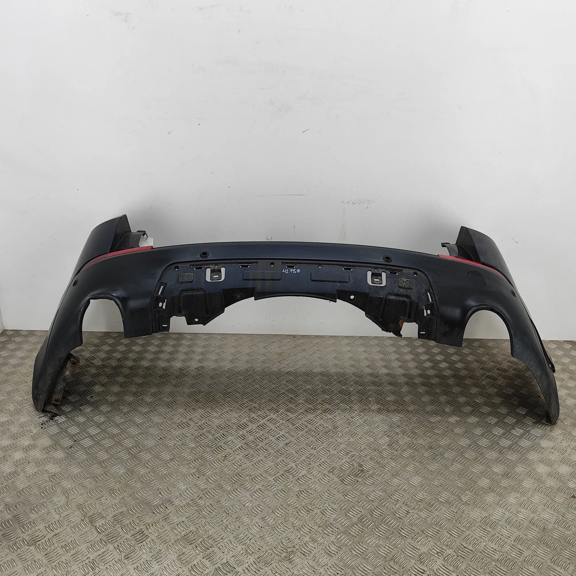 Land Rover Discovery Sport Bumper rear Bumper rear — LAND ROVER DISCOVERY SPORT (L550)...