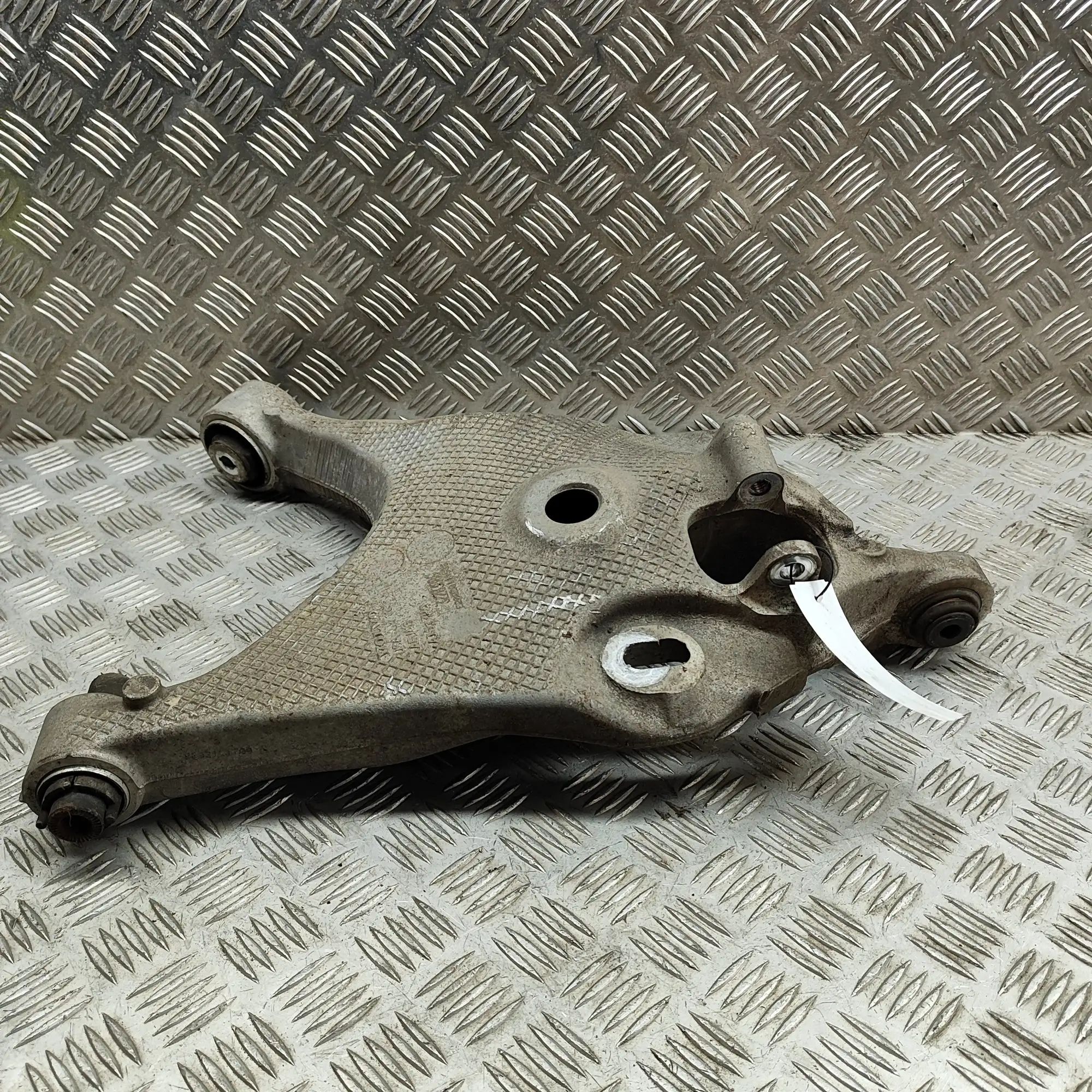 Volvo S60 Rear Left Lower Control Arm Rear Left Lower Control Arm — VOLVO S60 (III 22...
