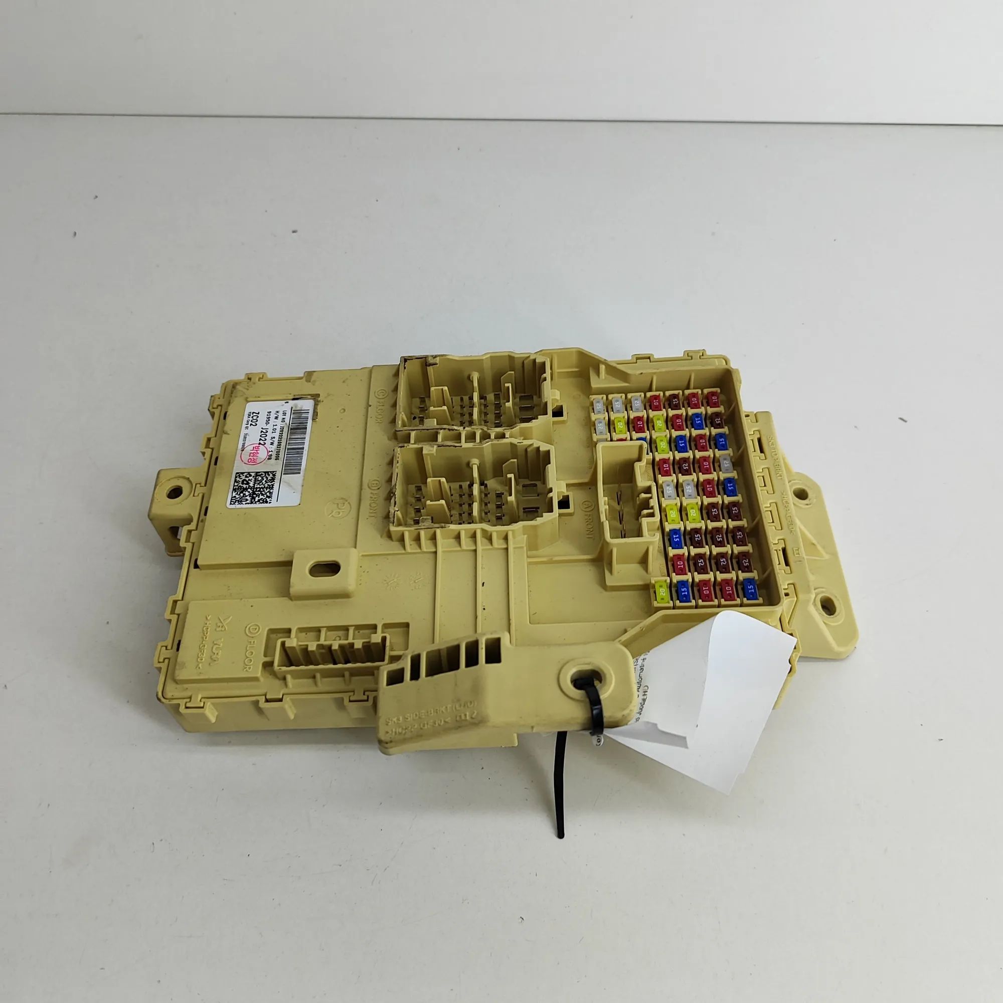 Kia Soul Fuse Box Module Fuse Box Module — KIA SOUL (III SK3) (2019-...)...