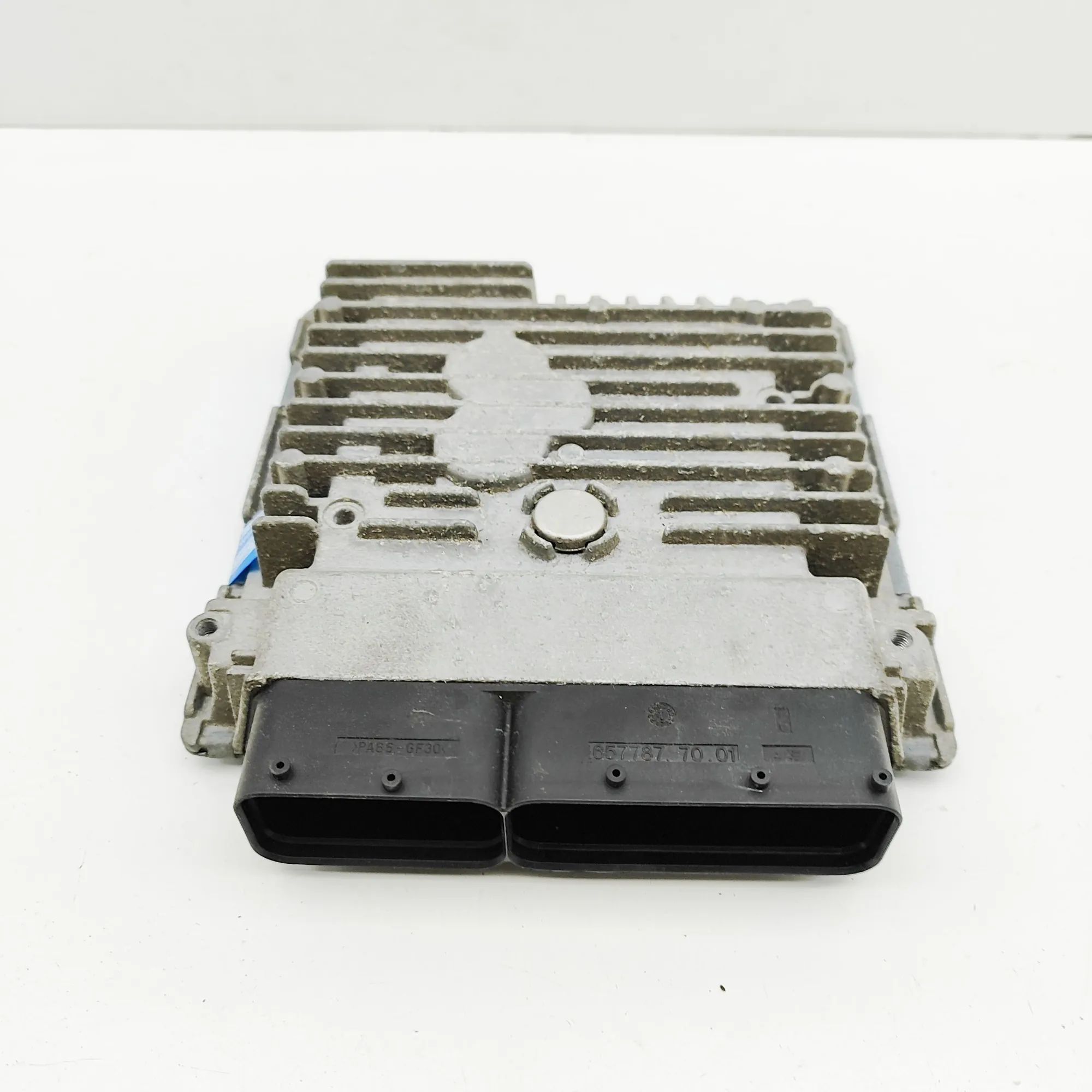 Volkswagen Jetta Engine Control Unit Engine Control Unit — VW JETTA (MK6 162, 163) (...