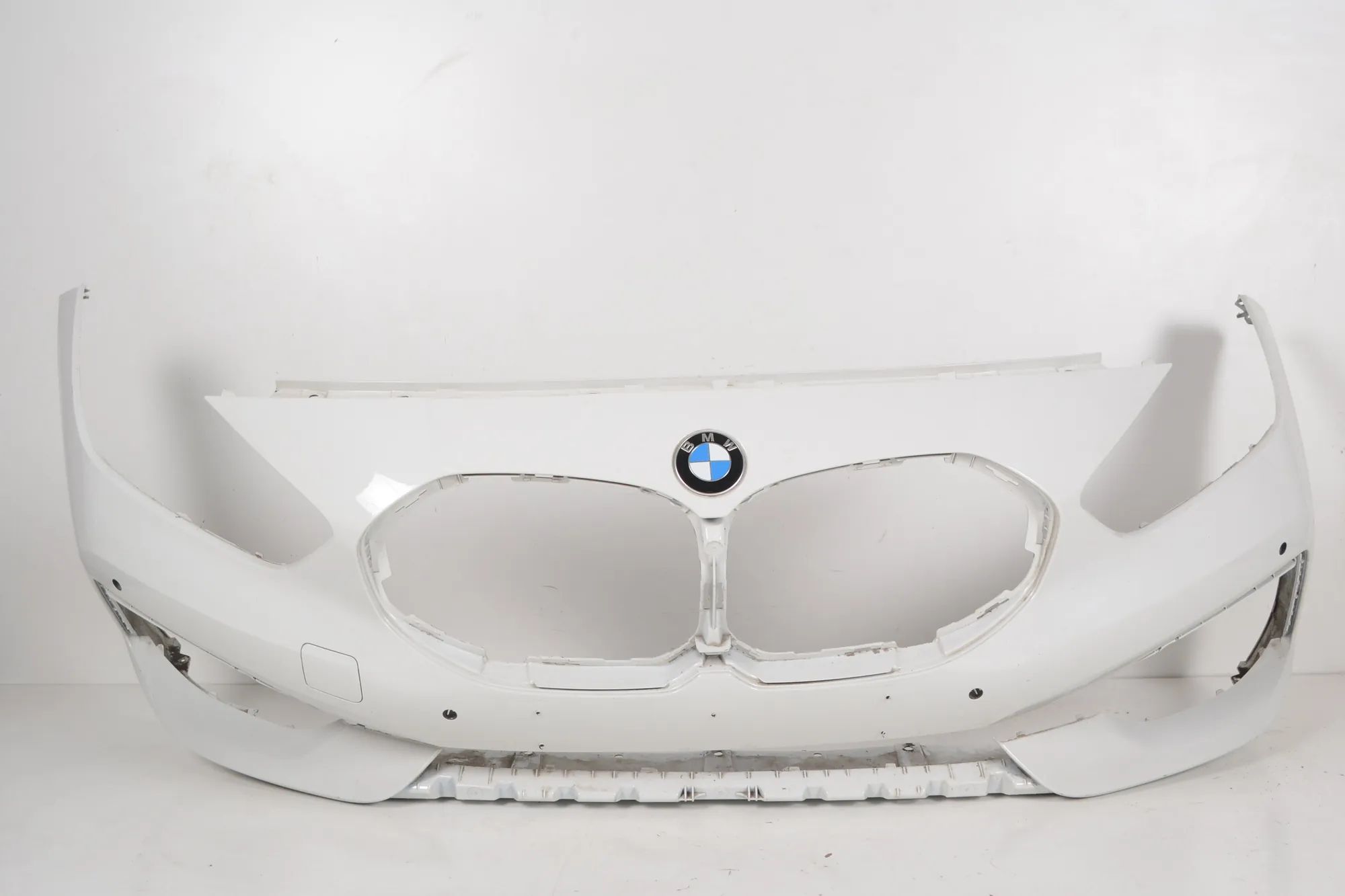 BMW 1 (F40) front bumper Front bumper — BMW 1 SERIES (F40) (2019-PRESENT...