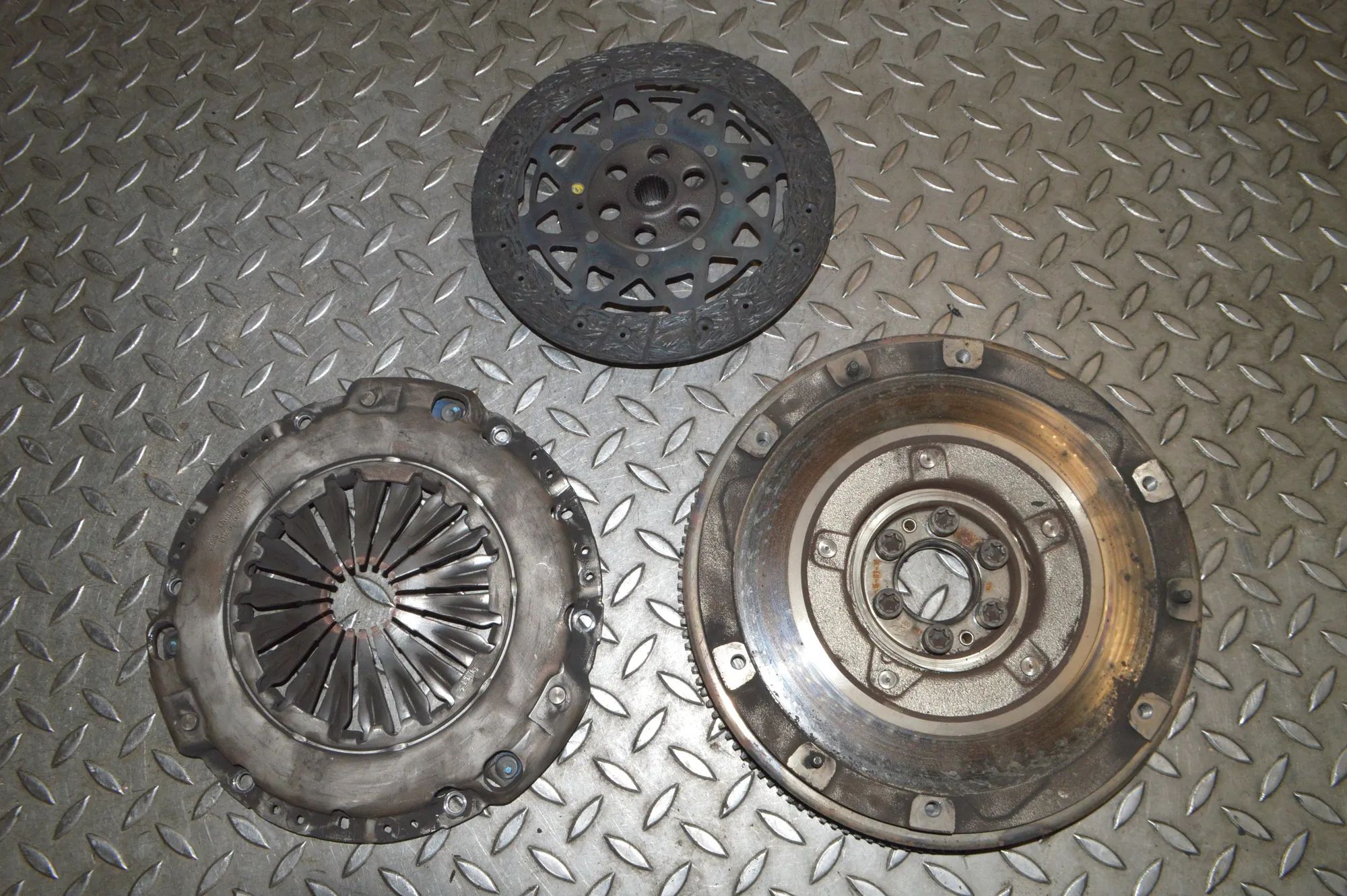 Mini One, Cooper, Clubman (R55 - R59) clutch kit Clutch kit — MINI CLUBMAN (R55) (2006-2014) — 6...