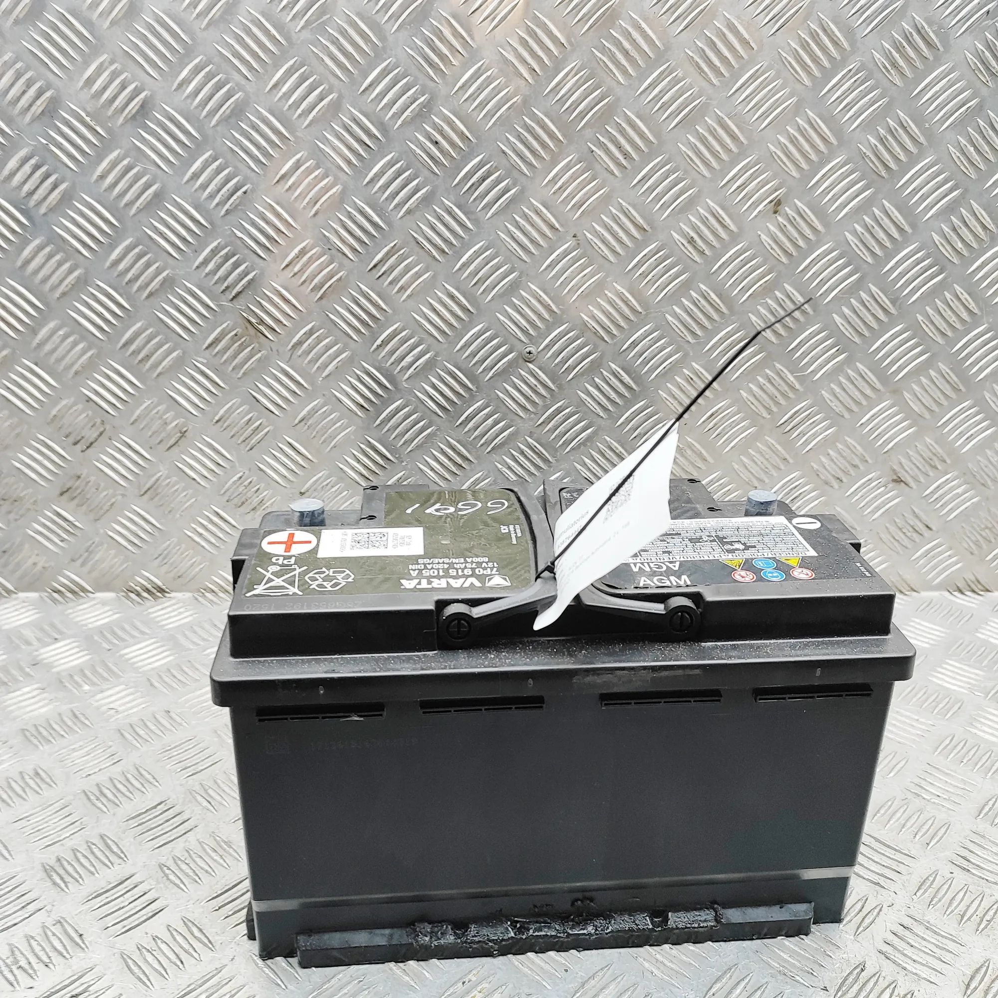 Audi TT (8S) аккумулятор Battery — AUDI TT (FV3) (2014-...) — 7P0915105A...