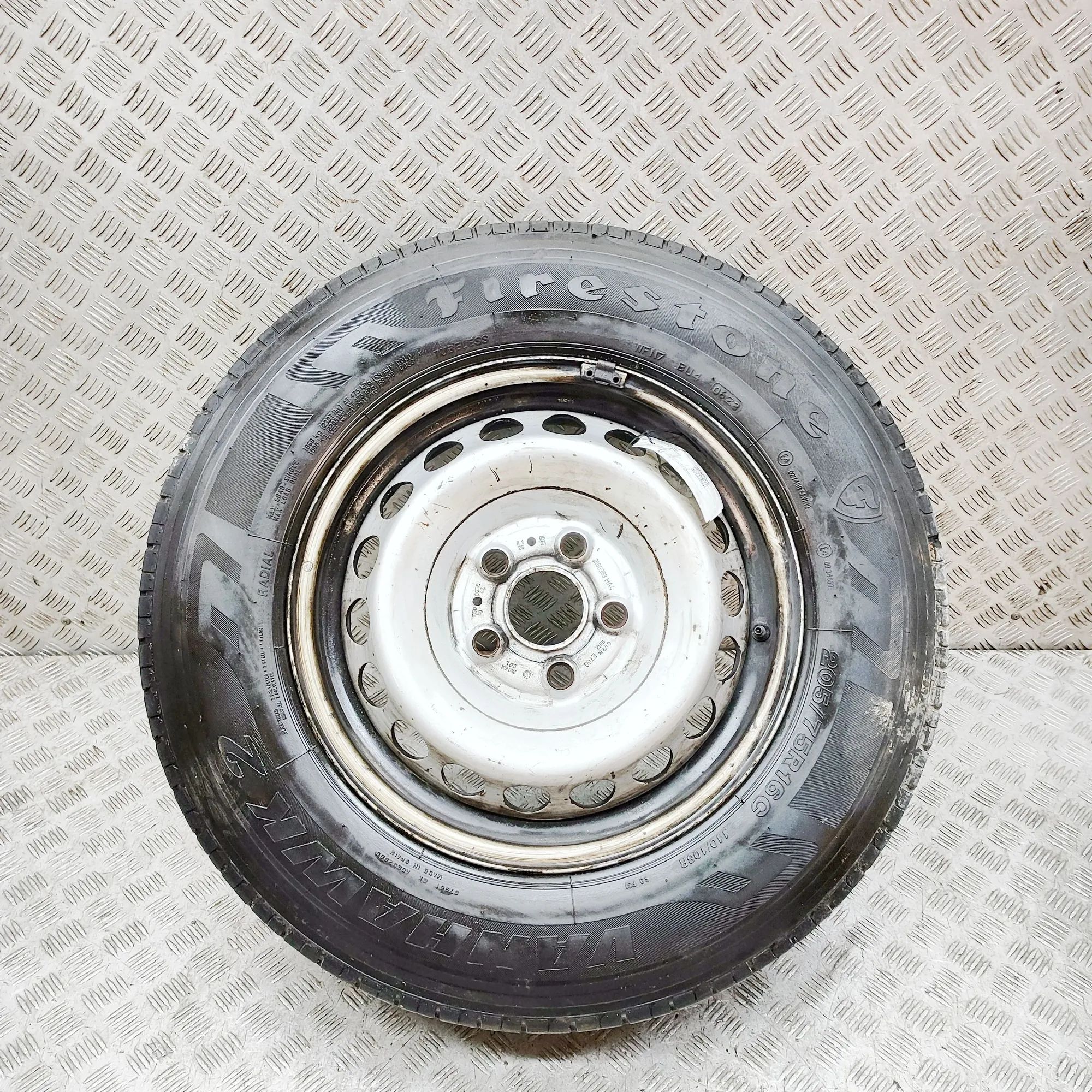 Volkswagen Crafter Alloy Wheel Alloy wheel — VW CRAFTER (Van SY_) (2016-...) —...