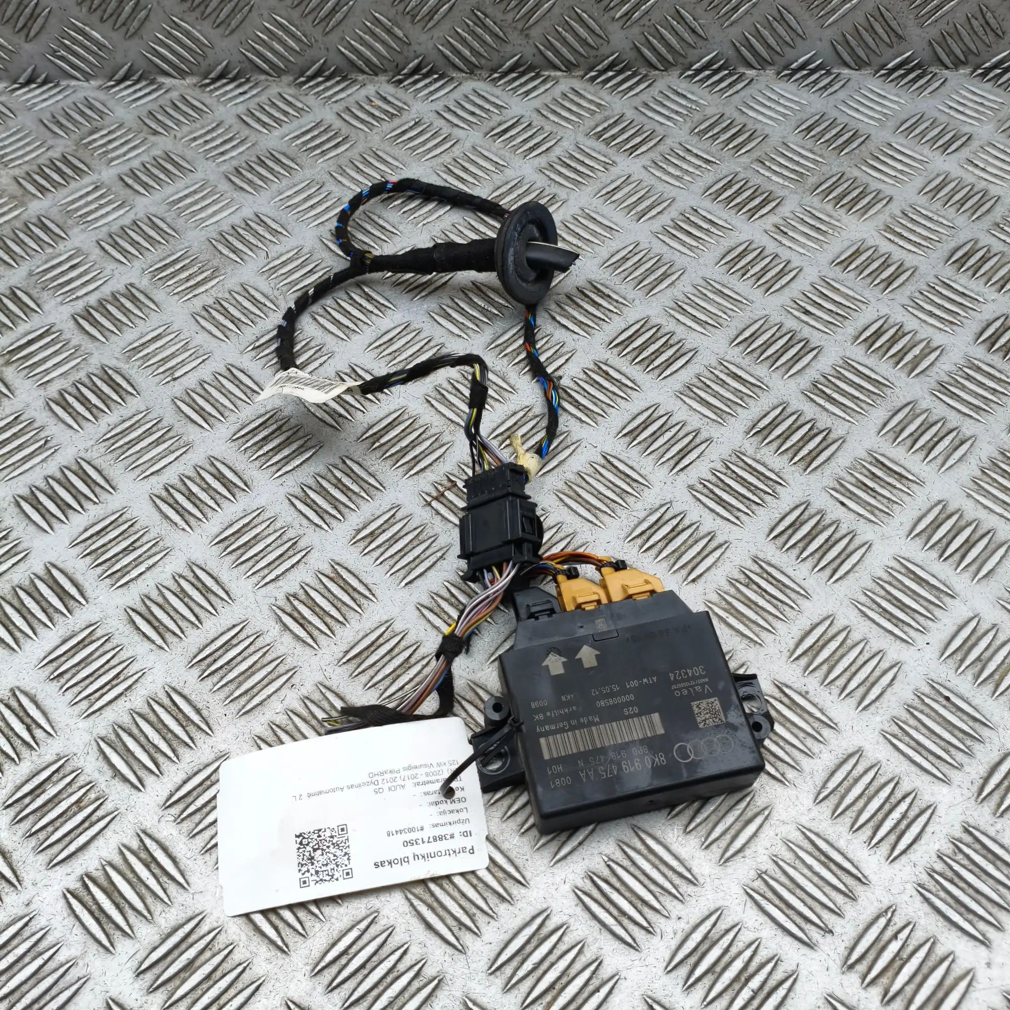 Audi Q5 (8R) PDC Parking Sensor Control Unit PDC Parking Sensor Control Unit — AUDI Q5 (8R) ...