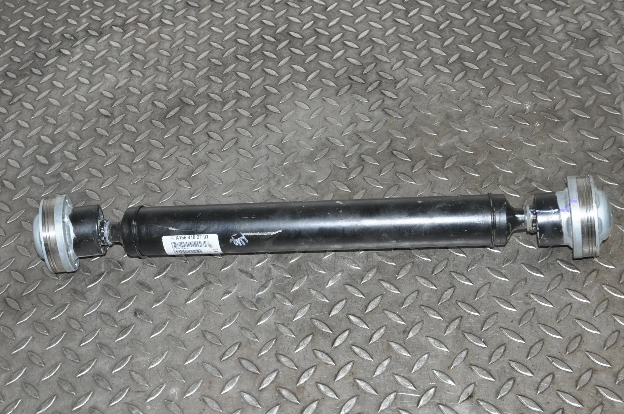 Mercedes-Benz ML / GLE (W166) Gearbox Short Propshaft Gearbox Short Propshaft — MERCEDES BENZ GLE (Co...