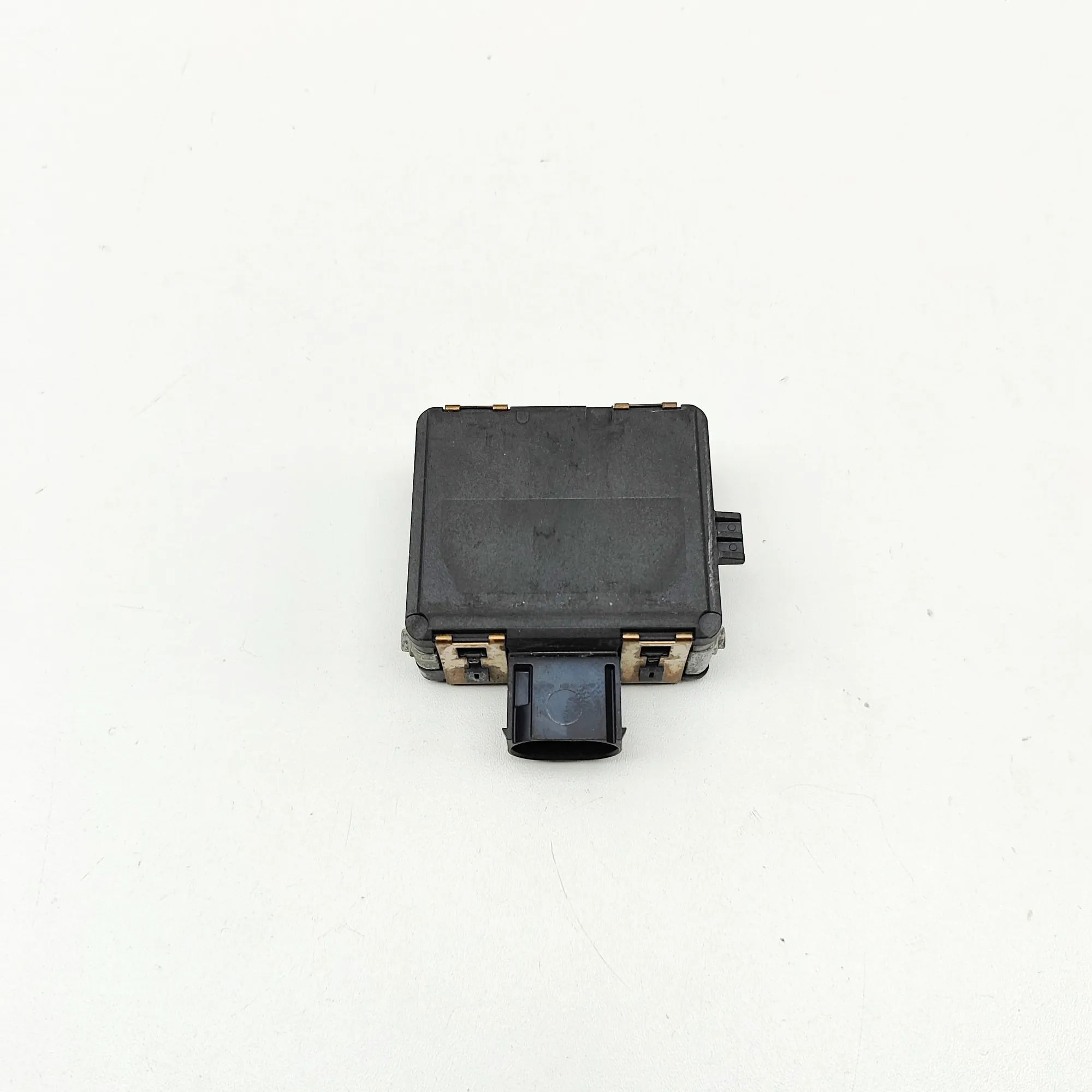 Audi Q3 (F3) Blind Spot Control Module Blind Spot Control Module — AUDI Q3 (Sportback ...