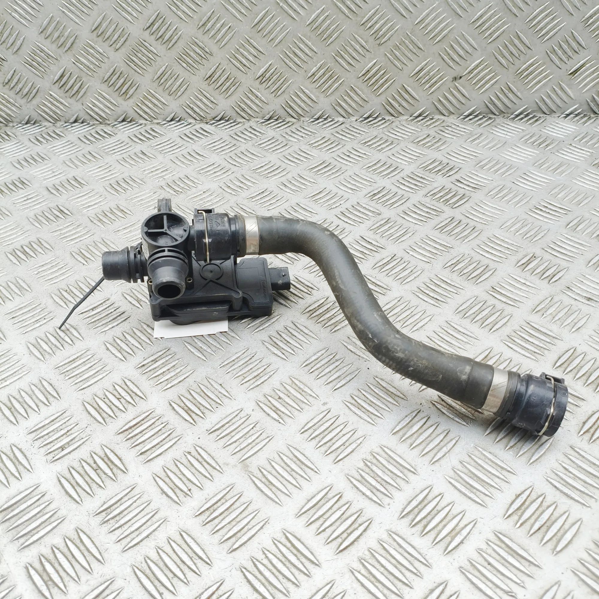 Mercedes-Benz ML / GLE (W166) Coolant valve Coolant valve — MERCEDES BENZ GLE (W166) (2015-...