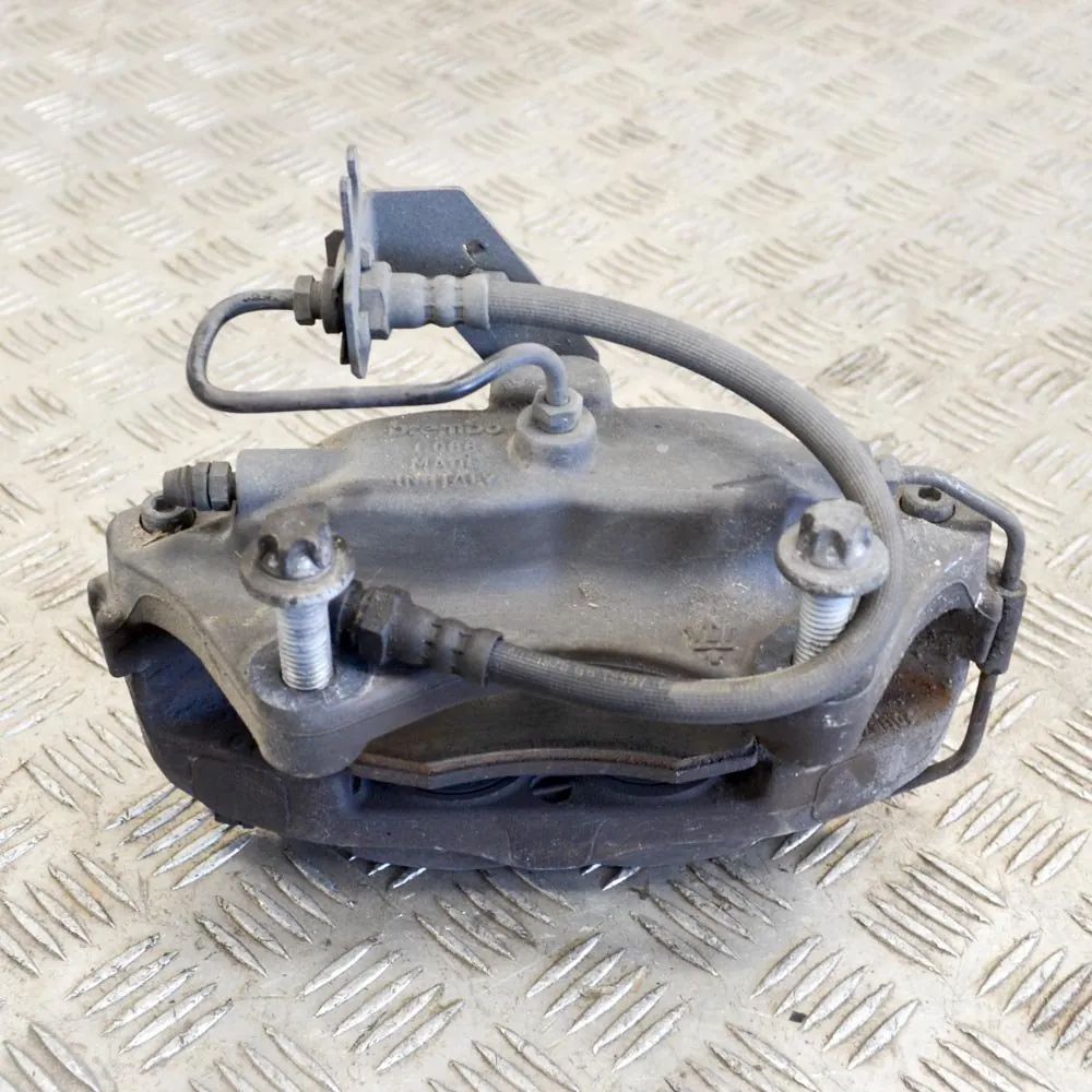 Maserati Ghibli Brake caliper — rear right Brake caliper — rear right — MASERATI GHIBLI (M...