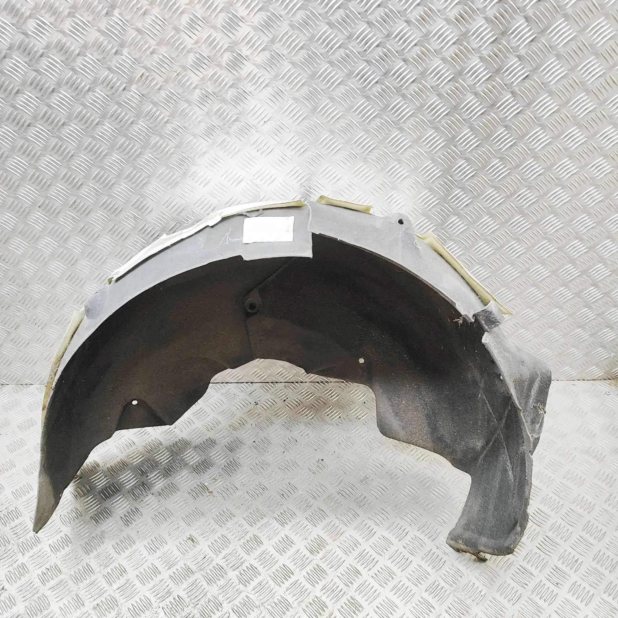 Land Rover Range Rover Sport (L494) Rear Left Arch Liner Rear Left Arch Liner — LAND ROVER RANGE ROVER S...