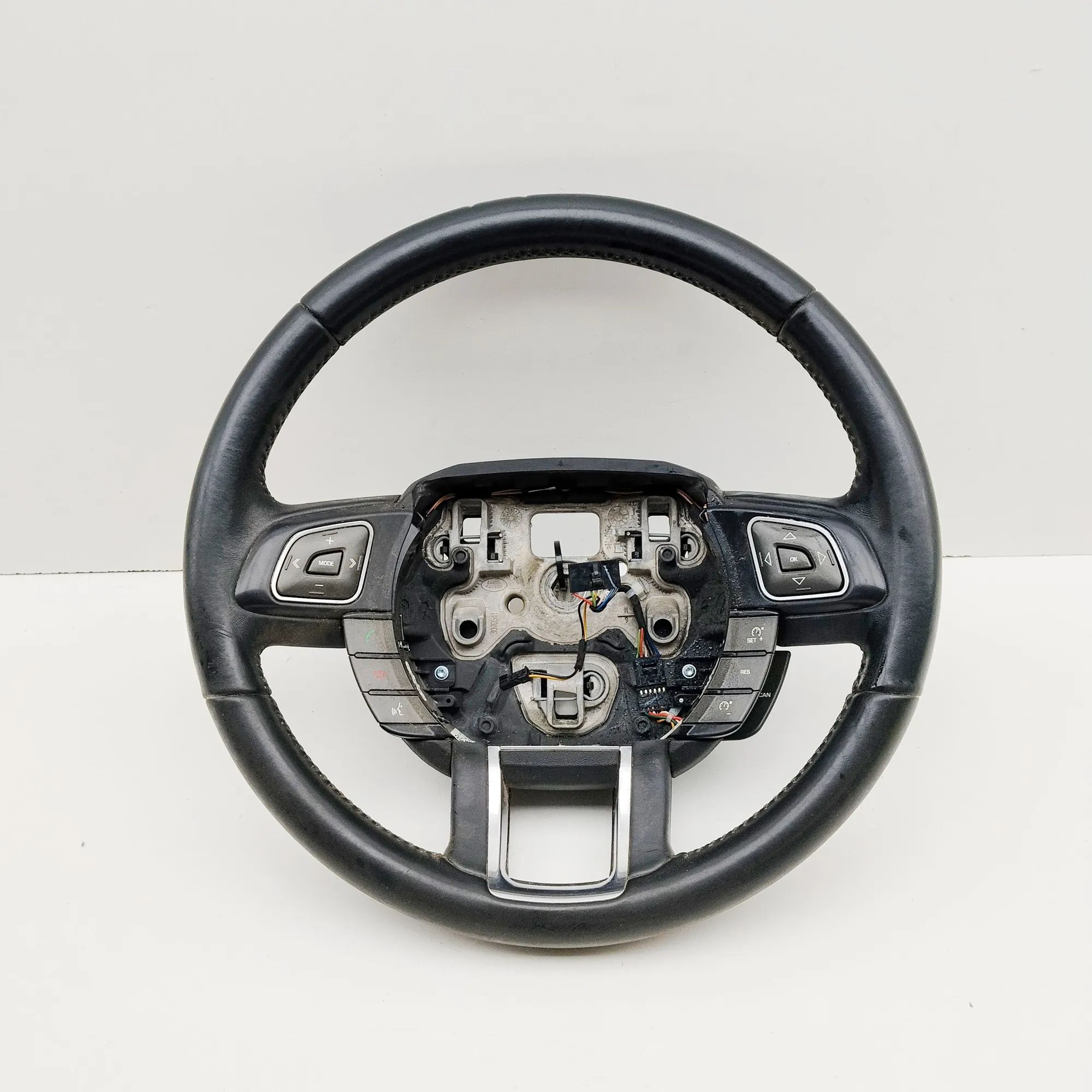 Land Rover Range Rover Evoque steering wheel Steering Wheel — LAND ROVER RANGE ROVER EVOQUE ...