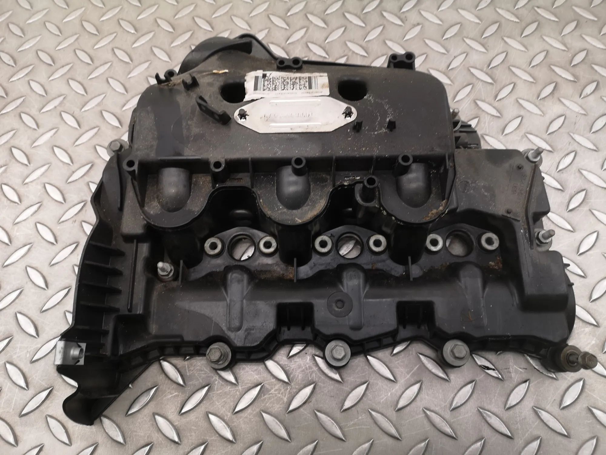 Land Rover Range Rover Sport (L494) Valve Cover Valve Cover — LAND ROVER RANGE ROVER SPORT (II ...