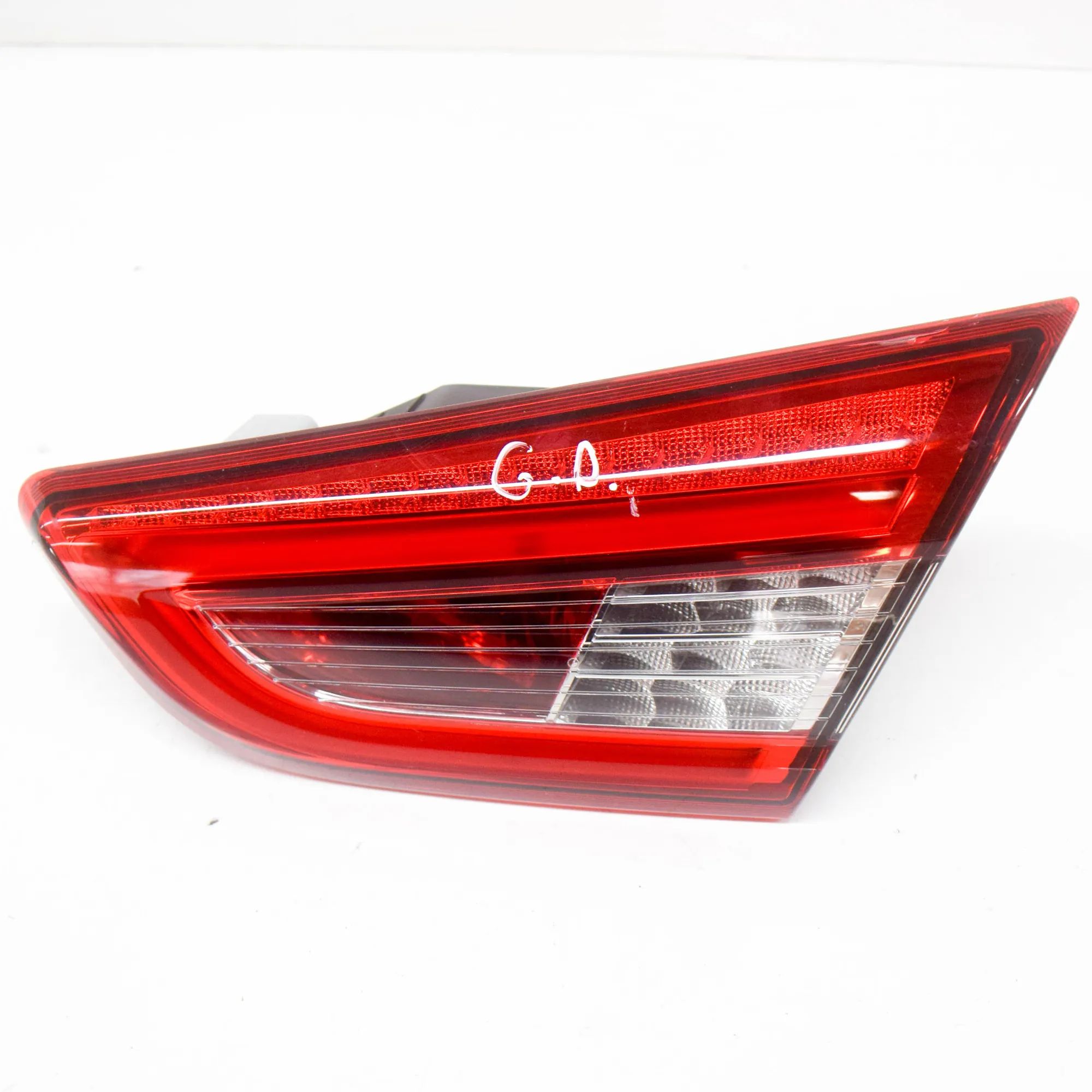 Maserati Ghibli Right Side Tailgate Tail Light Right Side Tailgate Tail Light — MASERATI GHIBL...