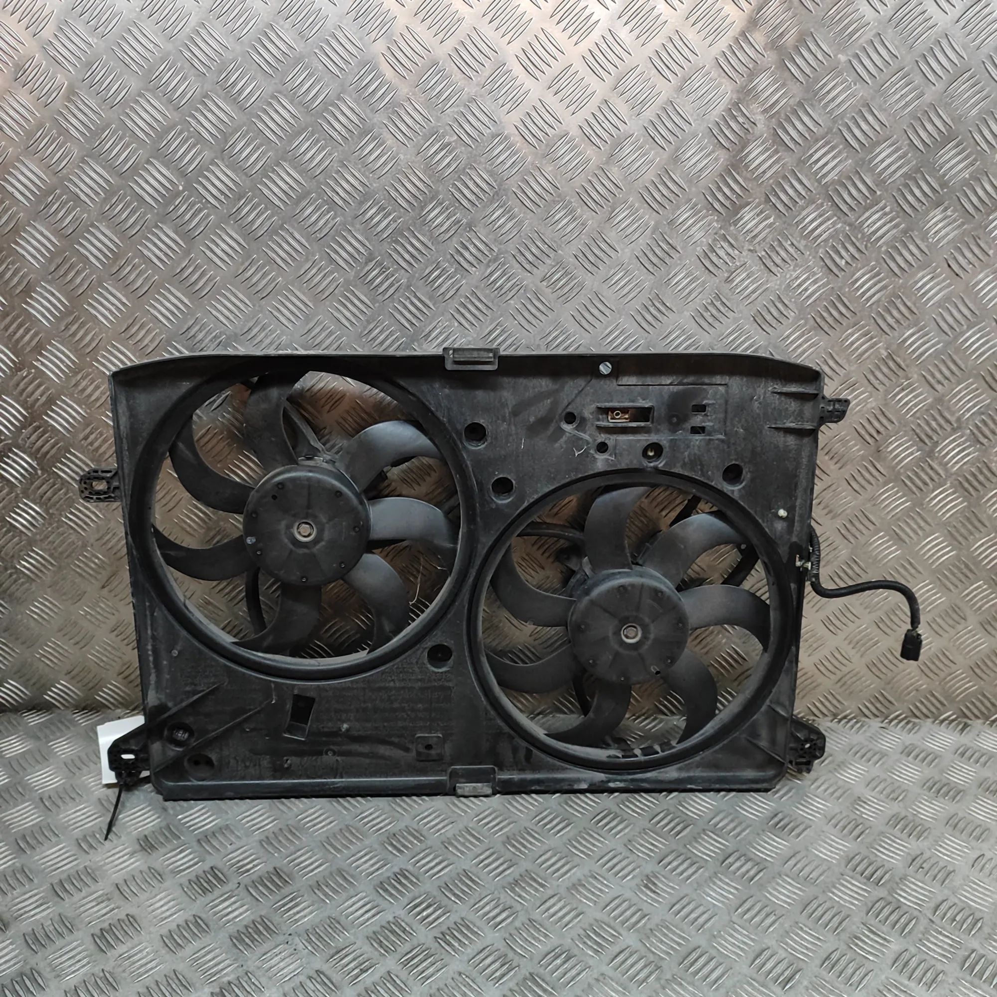 Ford Mondeo Engine Cooling Fan Shroud Engine Cooling Fan Shroud — FORD MONDEO (V Turn...
