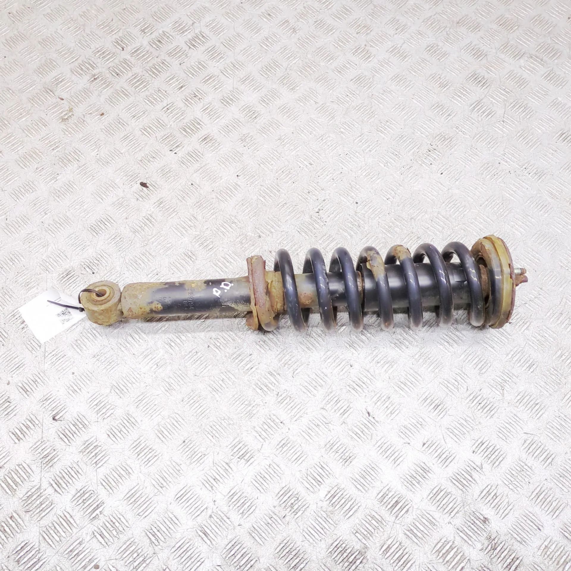 Isuzu D-Max Shock absorber — front right Shock absorber — front right — ISUZU D-MAX (II ...