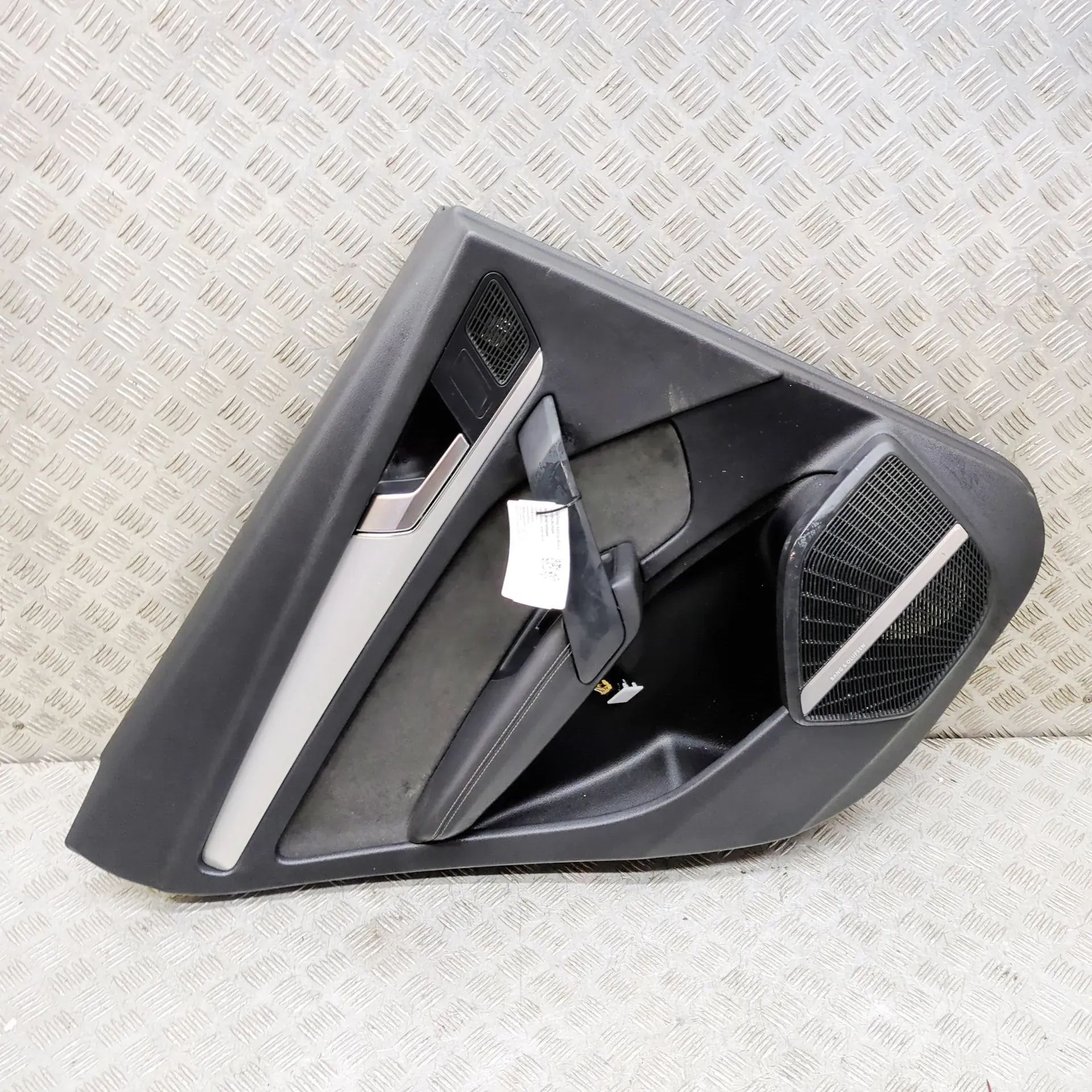 Audi Q5 (FY) Rear Left Door Panel Rear Left Door Panel — AUDI Q5 (FY) (2016-...) ...