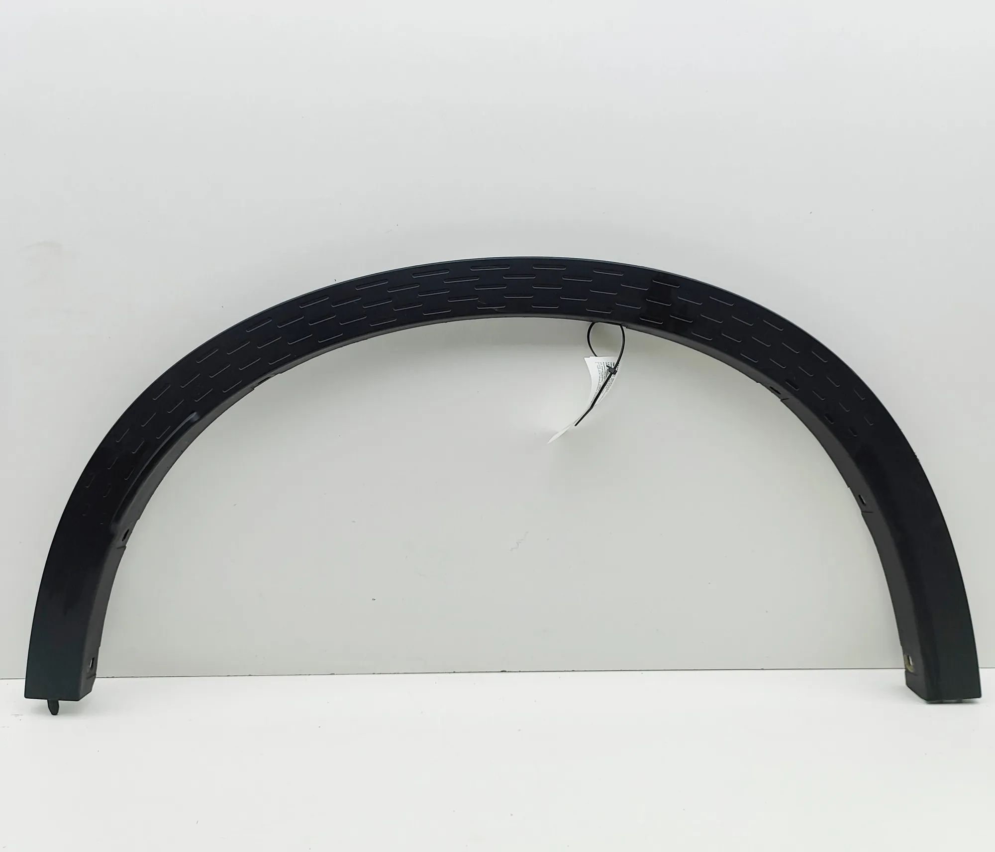 Mini Countryman (U25) Wheel arch trim — rear right Wheel arch trim — rear right — MINI COUNTRYMAN ...