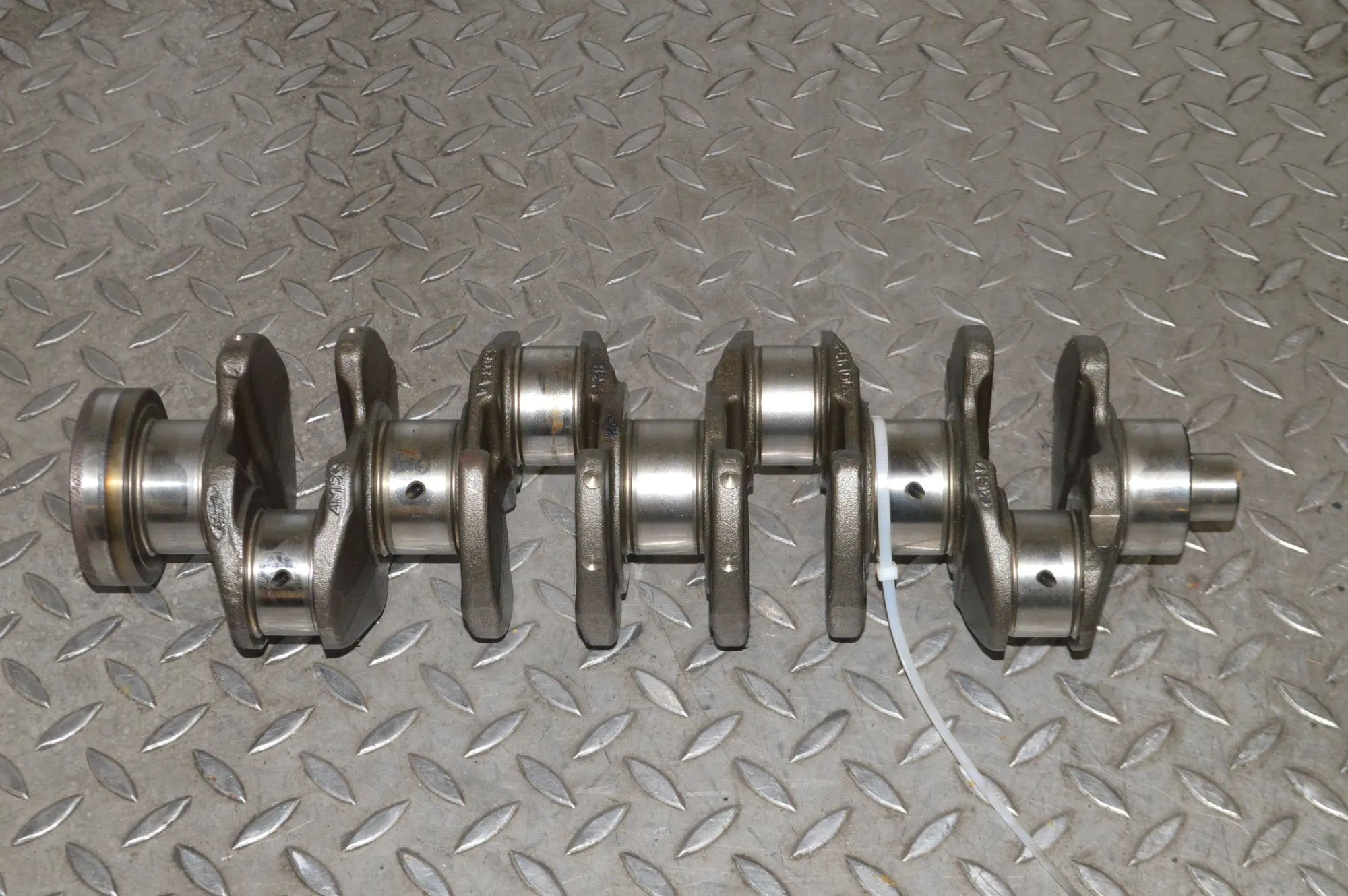 Ford Mondeo väntvõll Crankshaft — FORD MONDEO (IV BA7) (2007-2015) —...