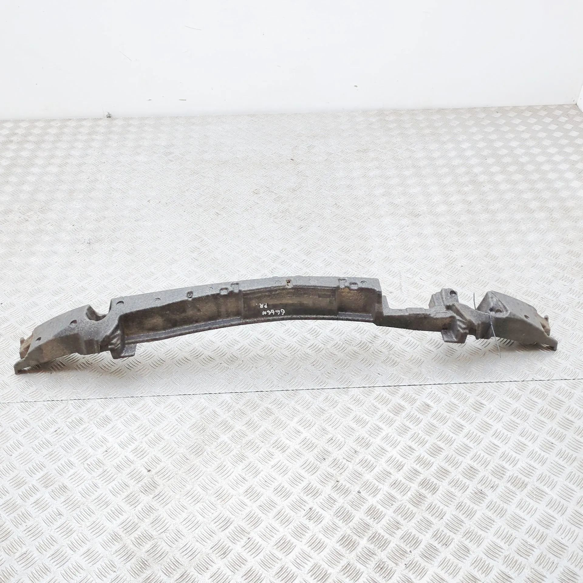 Mercedes-Benz CLA (C117) Front bumper energy absorber Front bumper energy absorber — MERCEDES BENZ CL...
