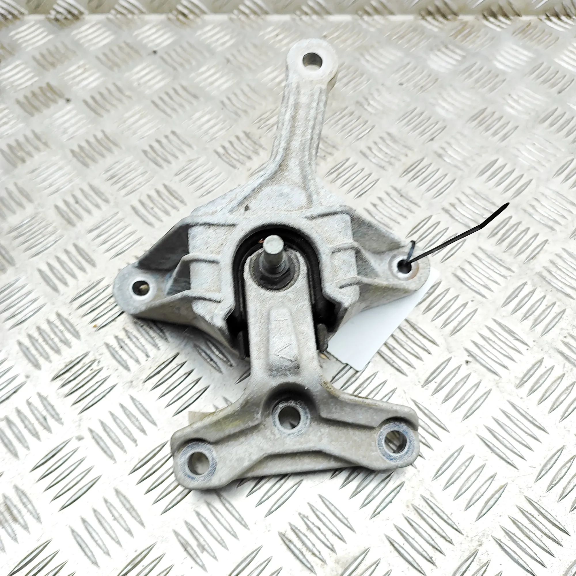 Kia Niro Engine Mount rear Engine Mount rear — KIA NIRO (2016-...) — 21860...