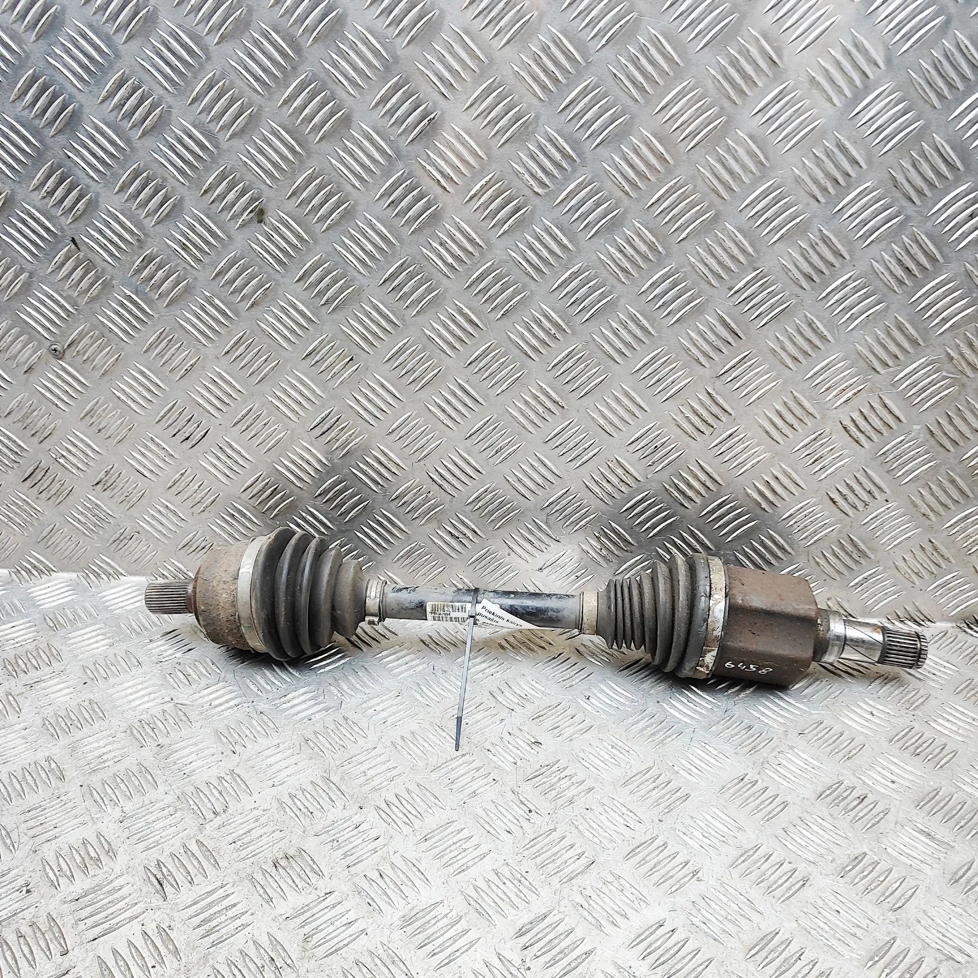 Volvo V40 Front Left Driveshaft Front Left Driveshaft — VOLVO V40 (Hatchback) (...