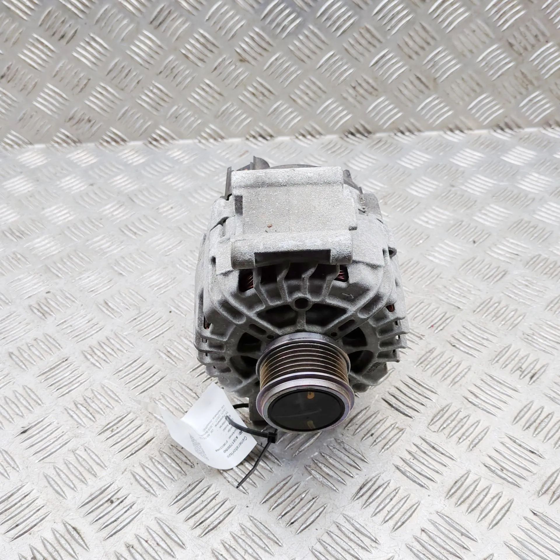 Volkswagen Arteon Alternator Alternator — VW ARTEON (3H7) (2017-...) — 06J90...