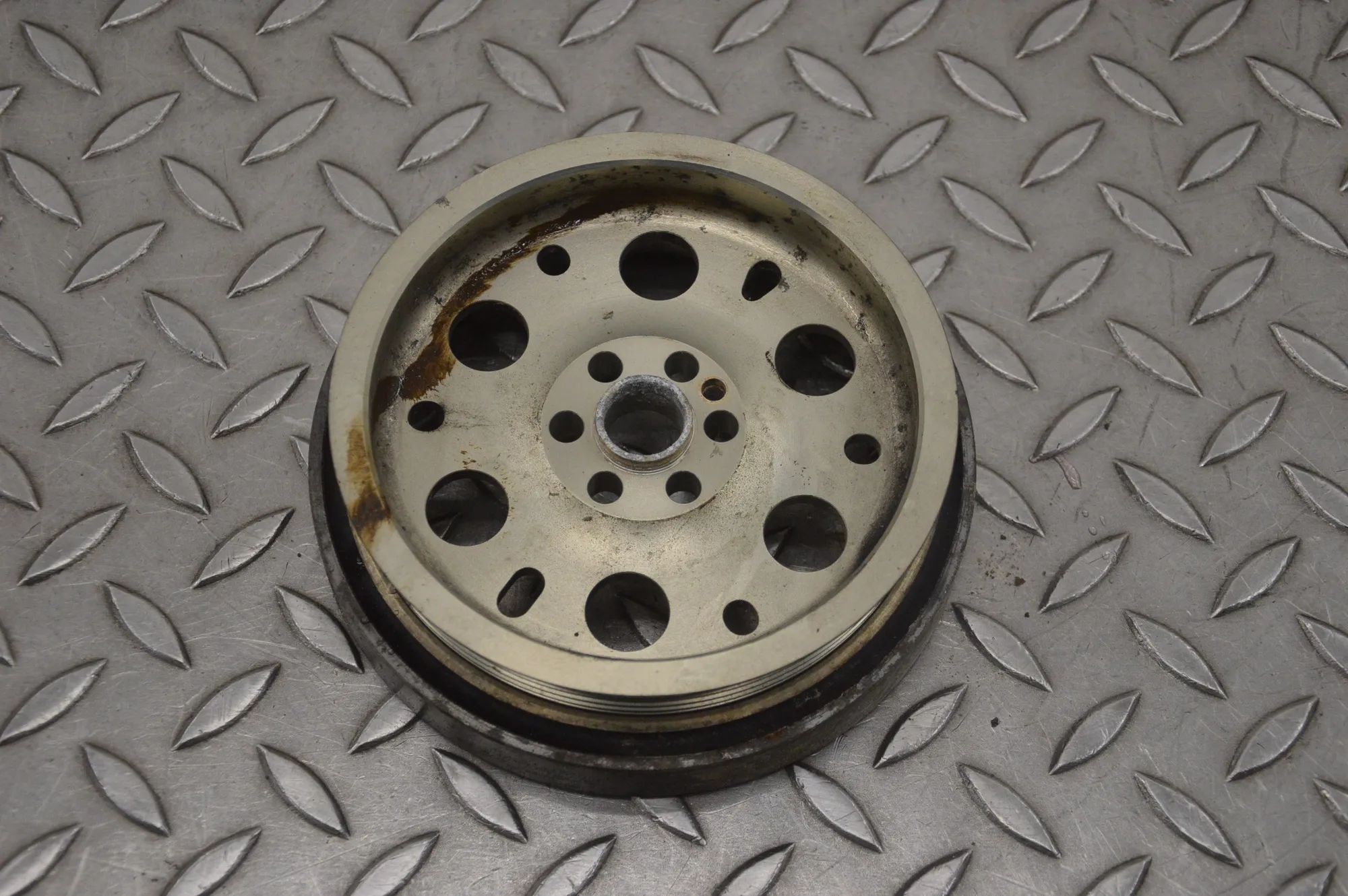 Porsche 911 (991) Kampiakselin hihnapyörä Crankshaft pulley — PORSCHE 911 (991) (2011-202...