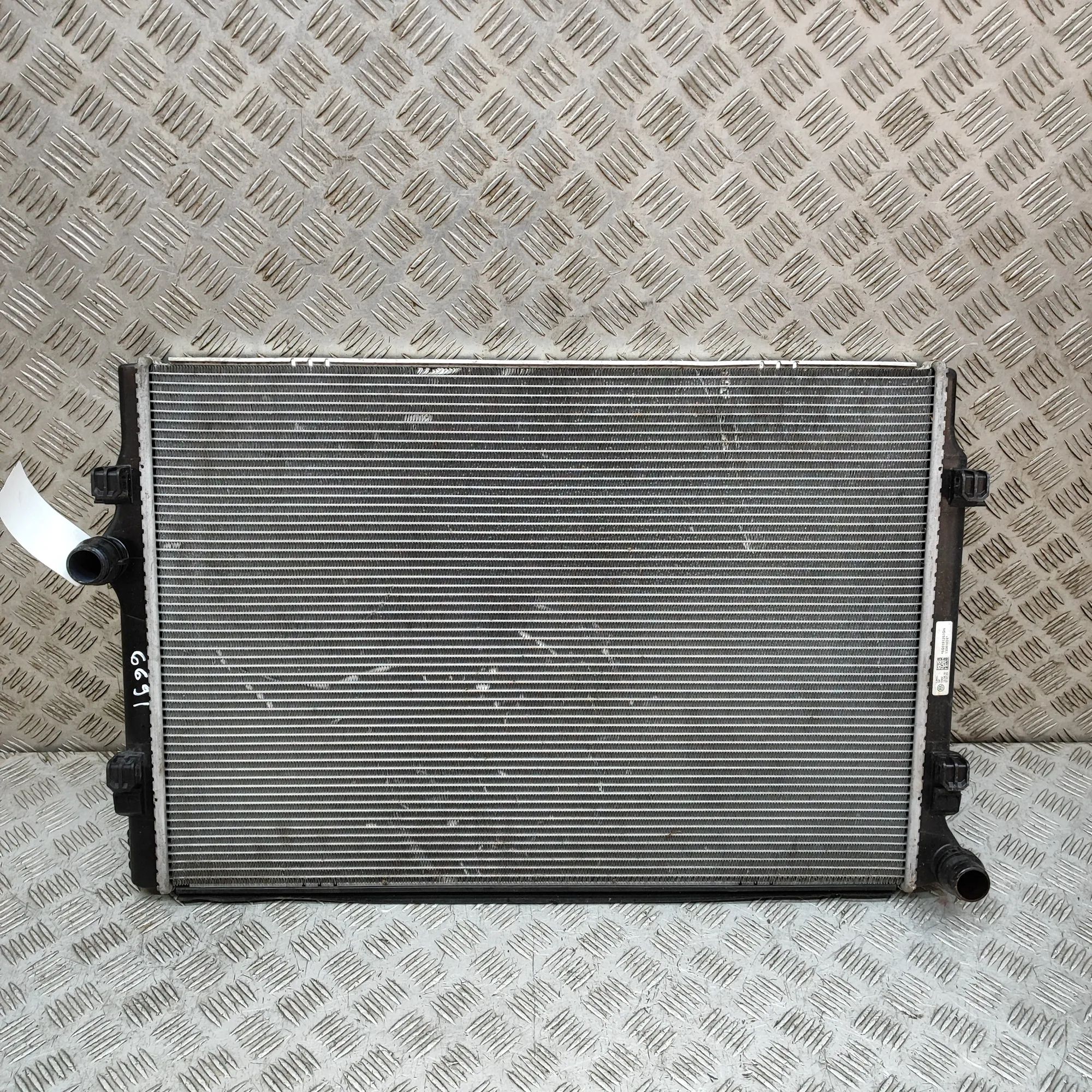 Audi TT (8S) Cooling Radiator Cooling Radiator — AUDI TT (FV3) (2014-...) — 5...