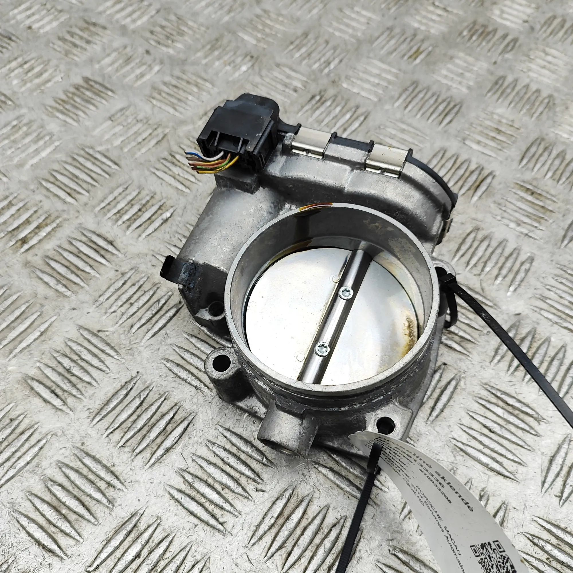 Porsche Macan Throttle body Throttle body — PORSCHE MACAN (95B) (2014-...) ...