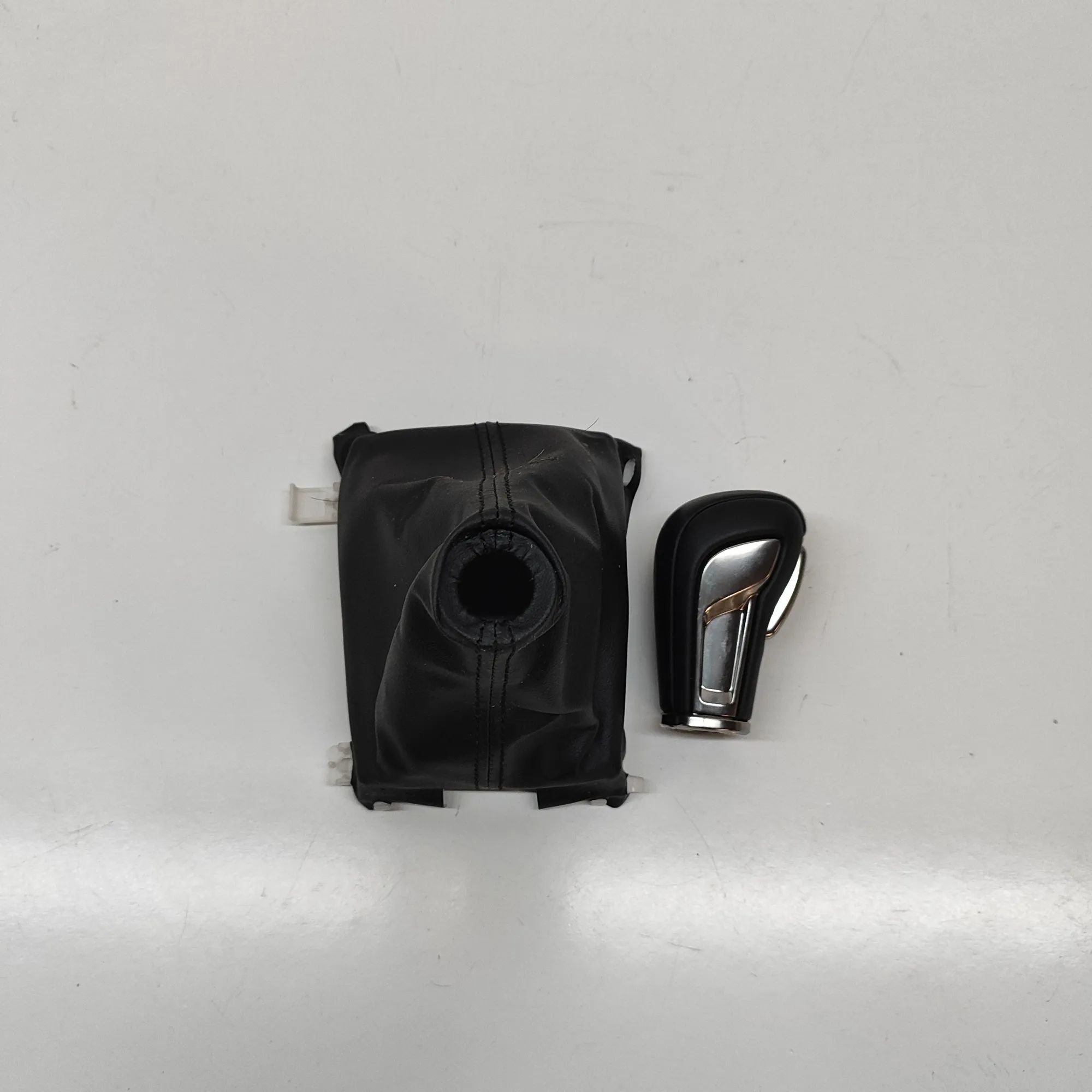 Mazda 3 (BP) Gear lever knob Gear lever knob — MAZDA CX-3 (0 DM) (2019-PRESE...