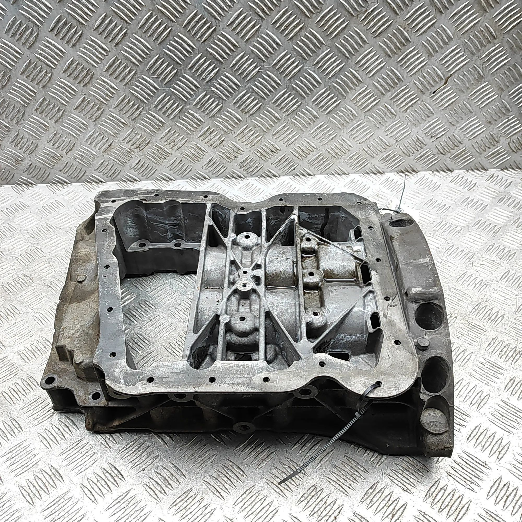 Renault Master Engine Oil Pan Engine Oil Pan — RENAULT MASTER (III Van FV) (2...