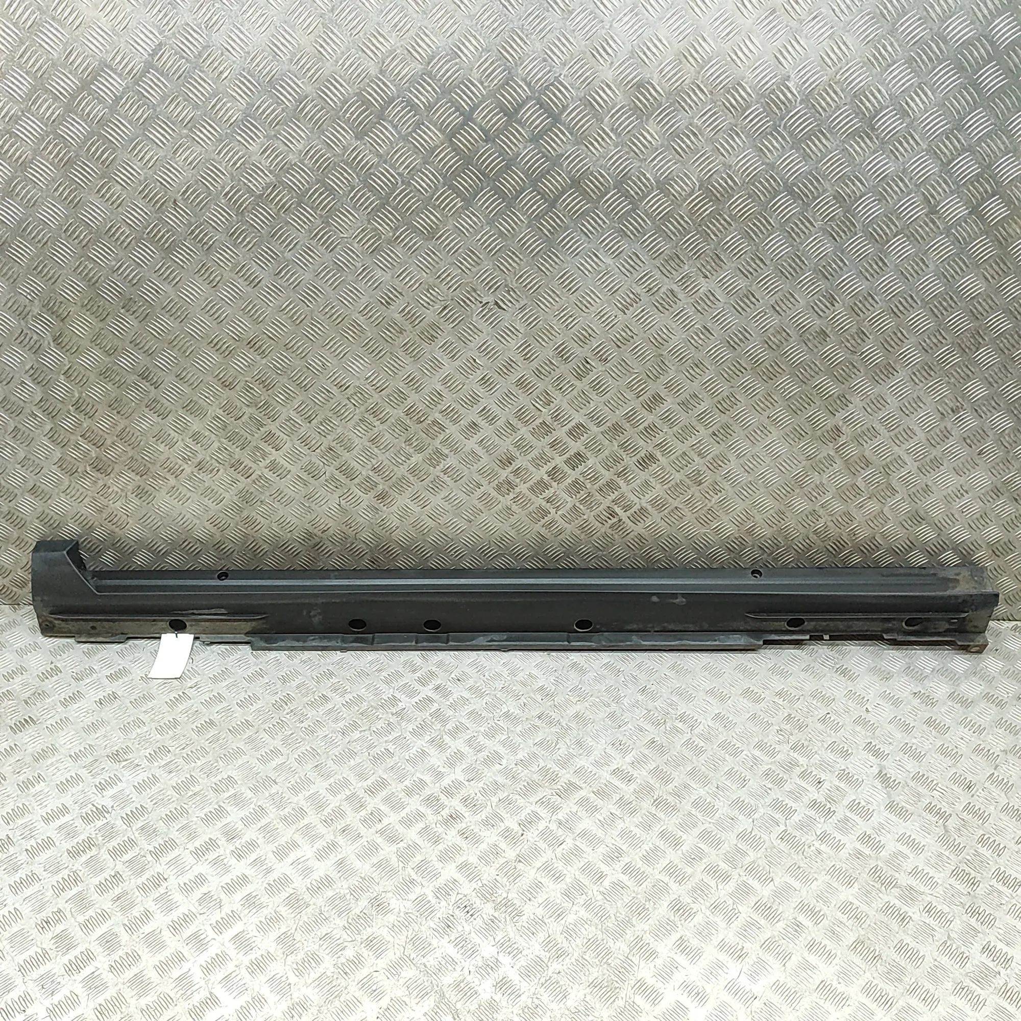 Toyota Yaris Left Side Plastic Sideskirt Cover Left Side Plastic Sideskirt Cover — TOYOTA YARI...