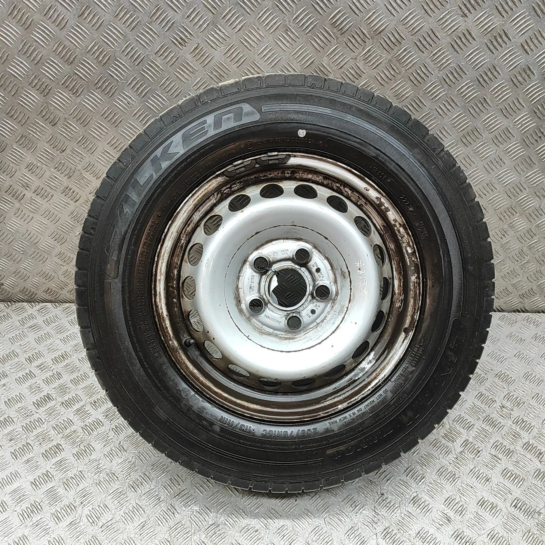 Volkswagen Crafter Alloy Wheel Alloy wheel — VW CRAFTER (Van SY_) (2016-...) —...