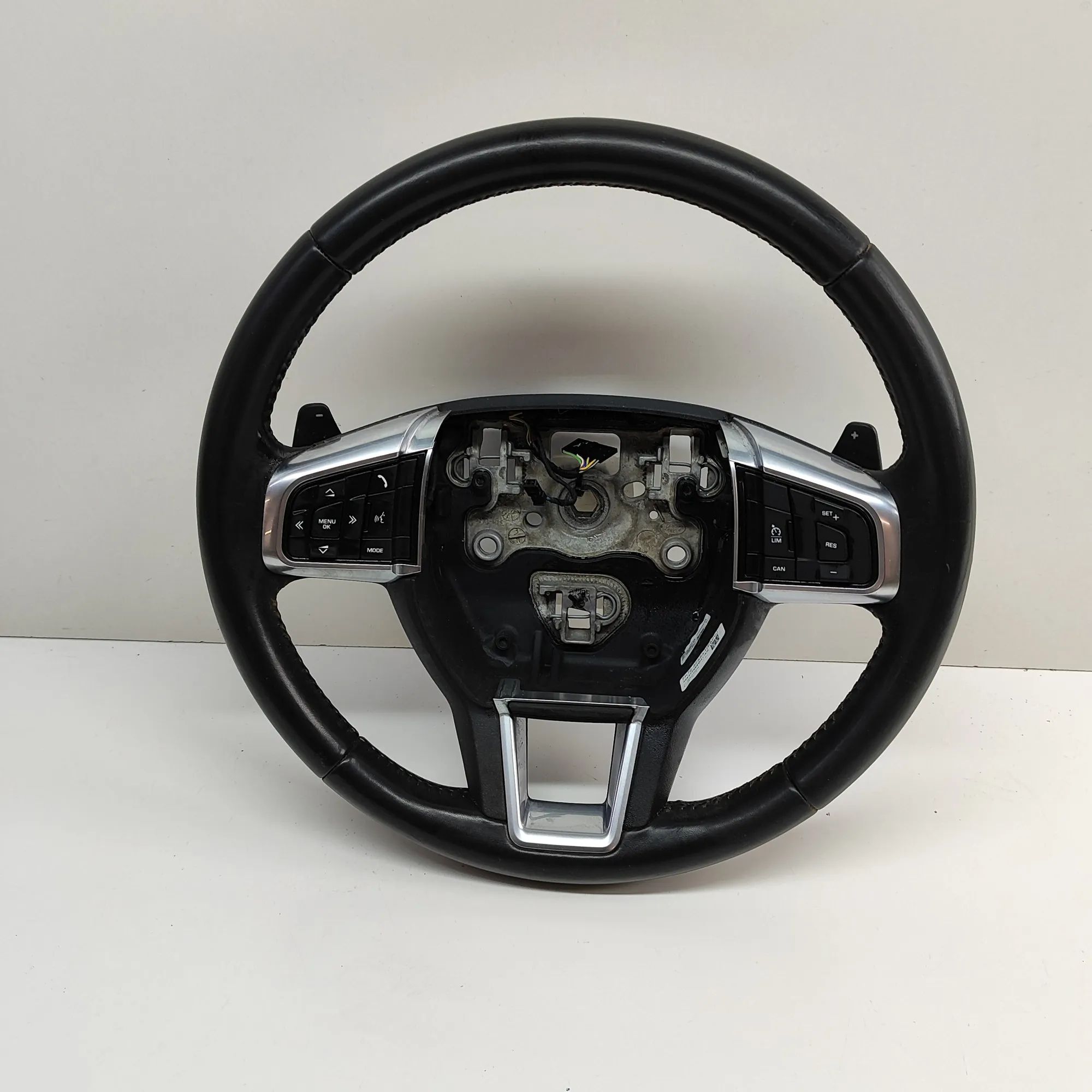 Land Rover Discovery Sport steering wheel Steering Wheel — LAND ROVER DISCOVERY SPORT (L5...