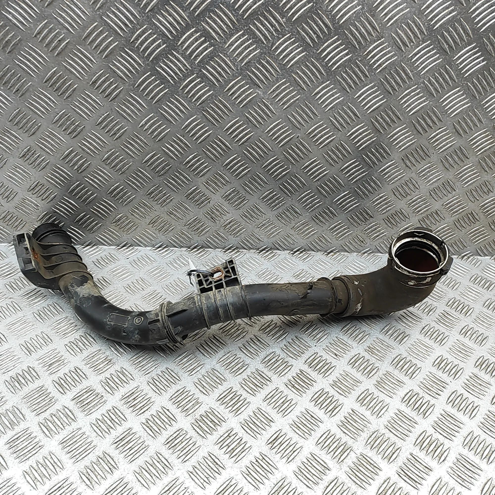 Nissan NV400 / Interstar Intercooler Hose Pipe Intercooler Hose Pipe — NISSAN NV400 (Van) (201...