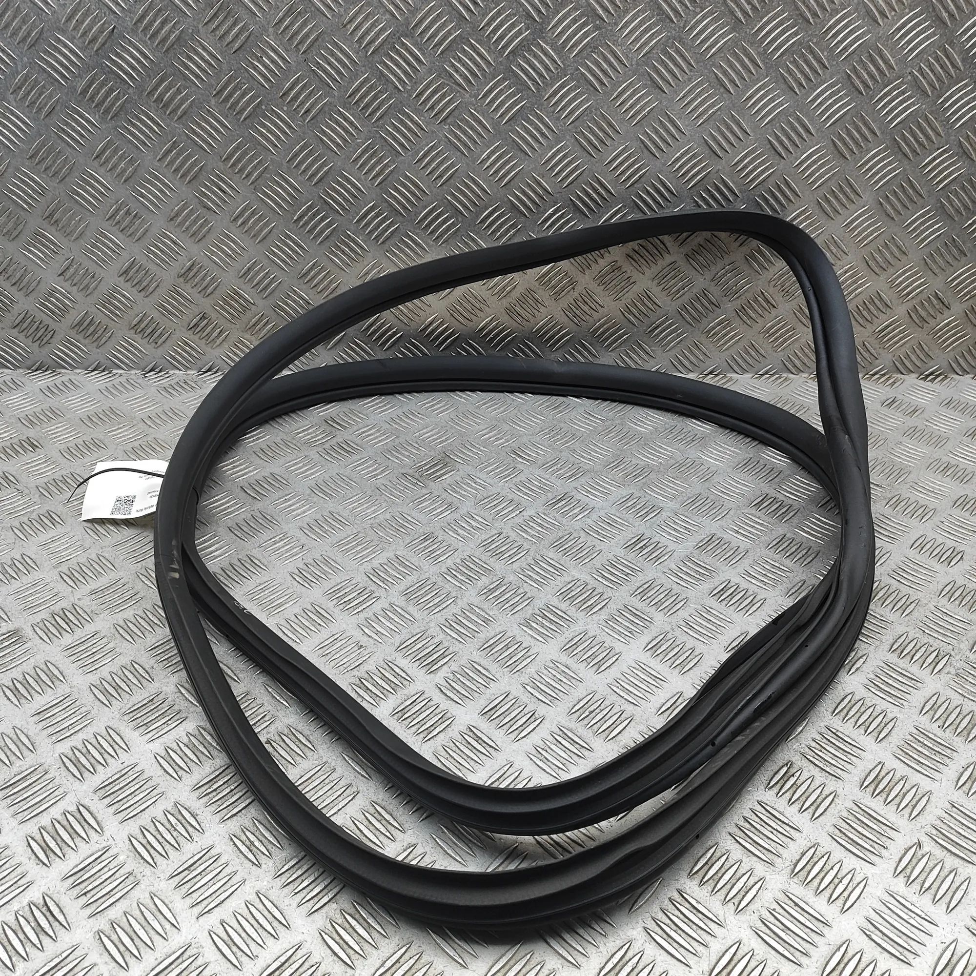 Kia EV9  Door rubber seal — rear right Door rubber seal — rear right — KIA EV9 (MV) (2...