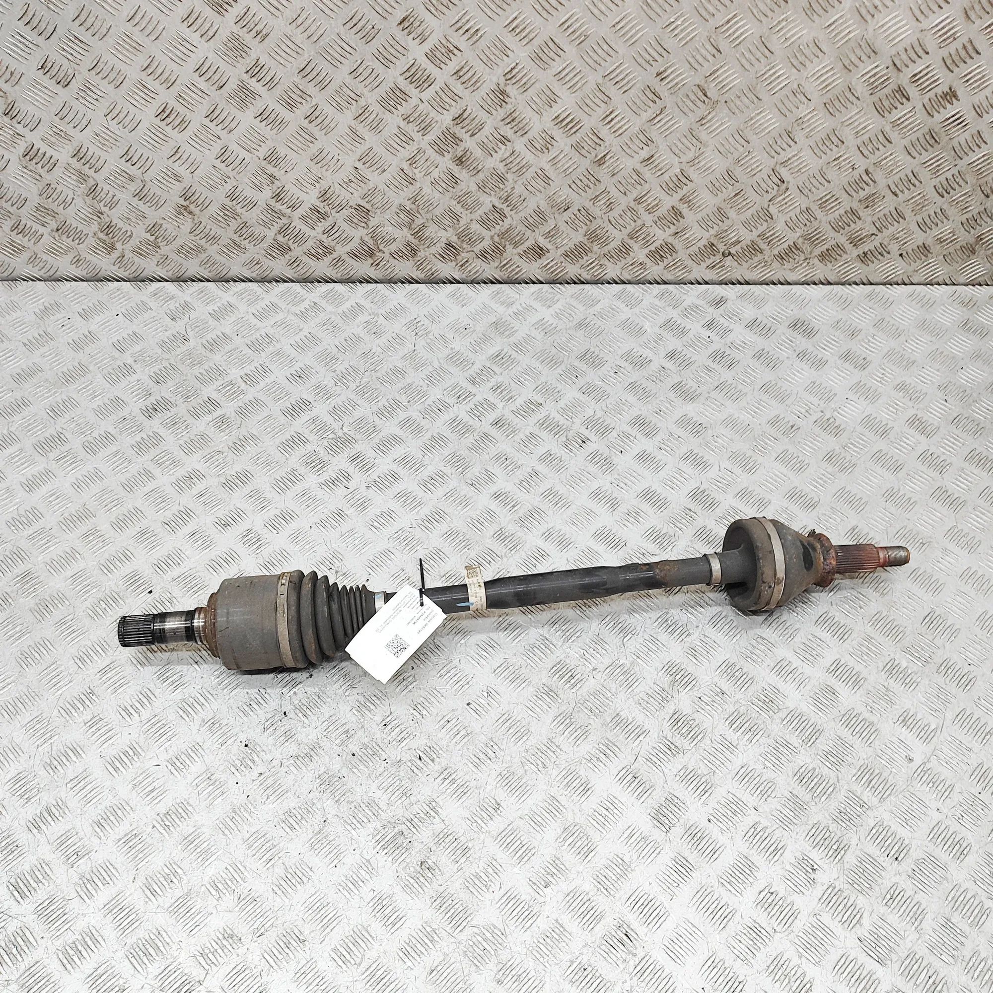 Maserati Ghibli Rear Right Driveshaft Rear Right Driveshaft — MASERATI GHIBLI (M157) ...