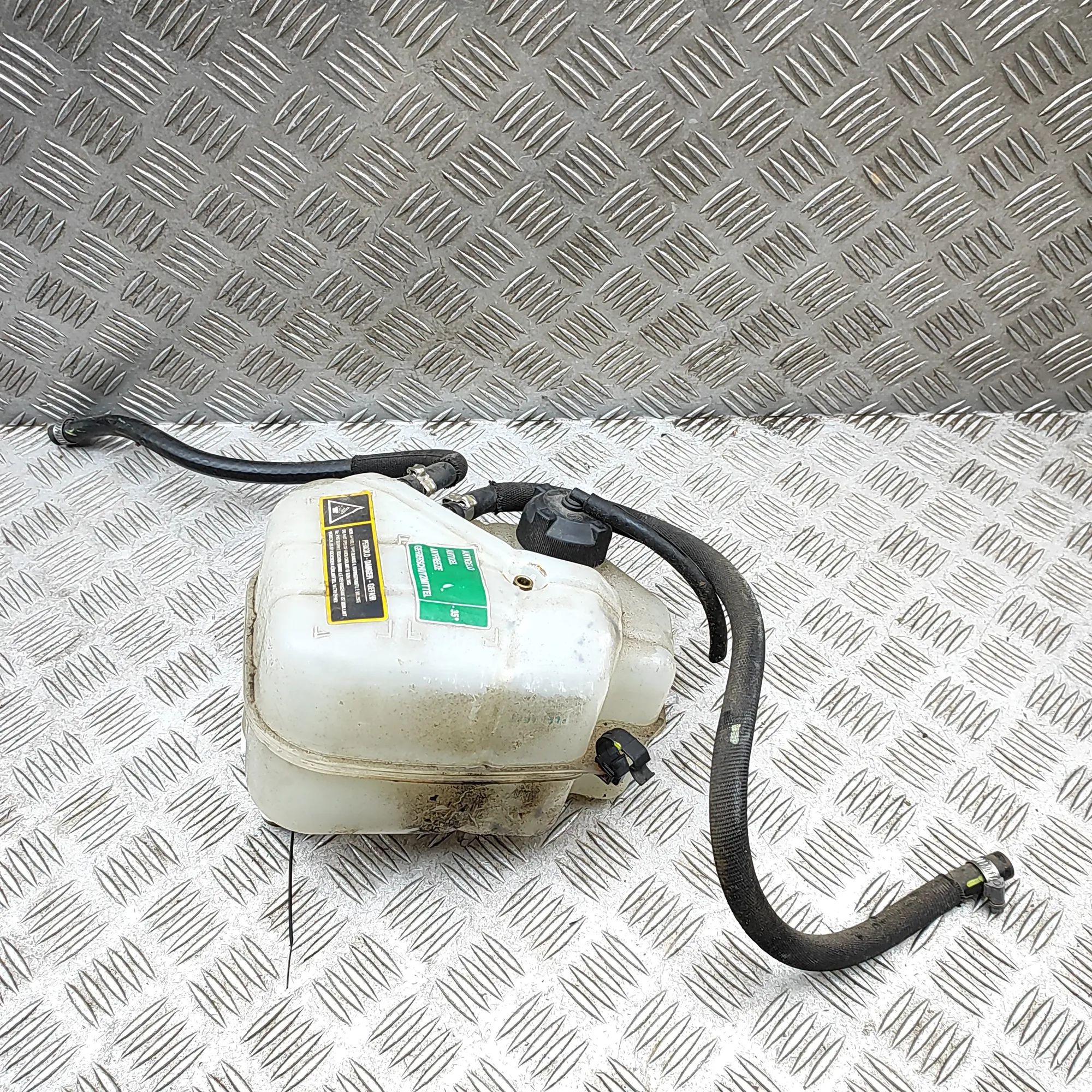 Maserati GranTurismo / GranCabrio Expansion Tank Expansion tank — MASERATI GRAN (TURISMO) (2007-...