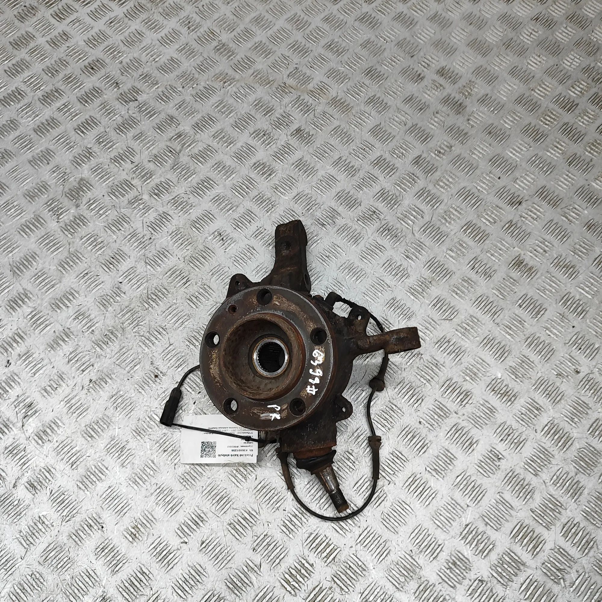 Renault Master Front Left Wheel Hub Front Left Wheel Hub — RENAULT MASTER (III Mini...