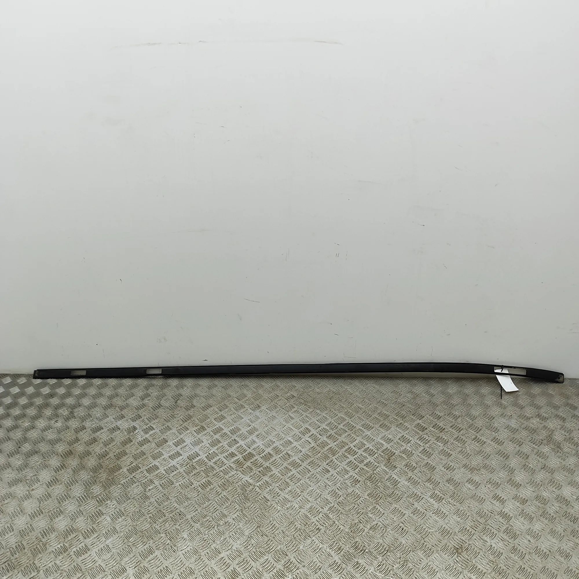 Mercedes-Benz GLB / EQB (X247) Right Side Roof Strip Trim Right Side Roof Strip Trim — MERCEDES BENZ GLB ...