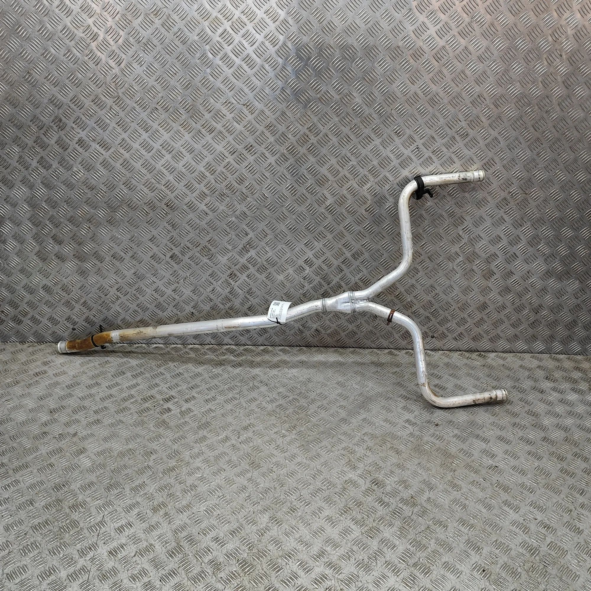 Porsche 911 (996) Jäähdytysnesteletku Coolant hose — PORSCHE 911 (Cabrio 996) (1998-2...