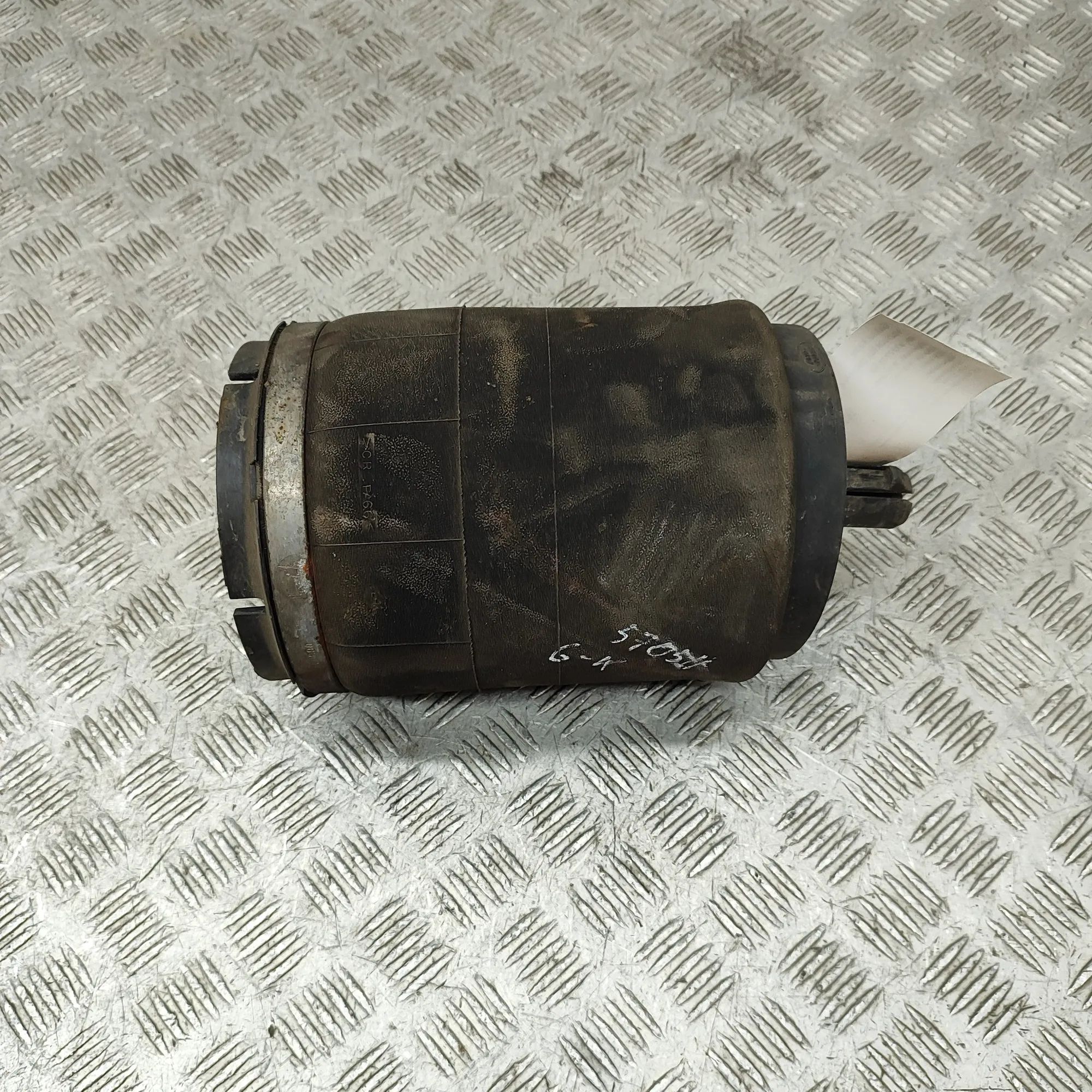 Land Rover Discovery Rear Left Air Suspension Spring Bag Rear Left Air Suspension Spring Bag — LAND ROVE...