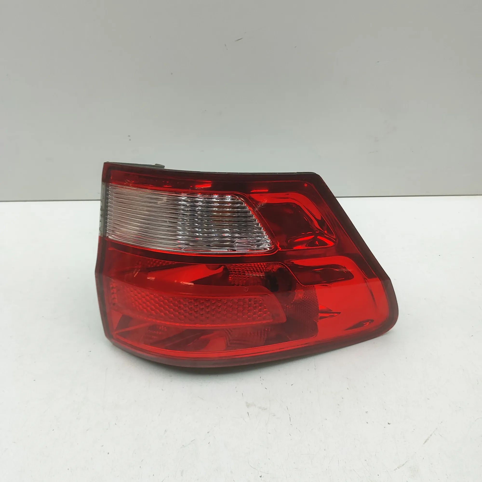 Jeep Grand Cherokee (WK) Rear Right Tail Light