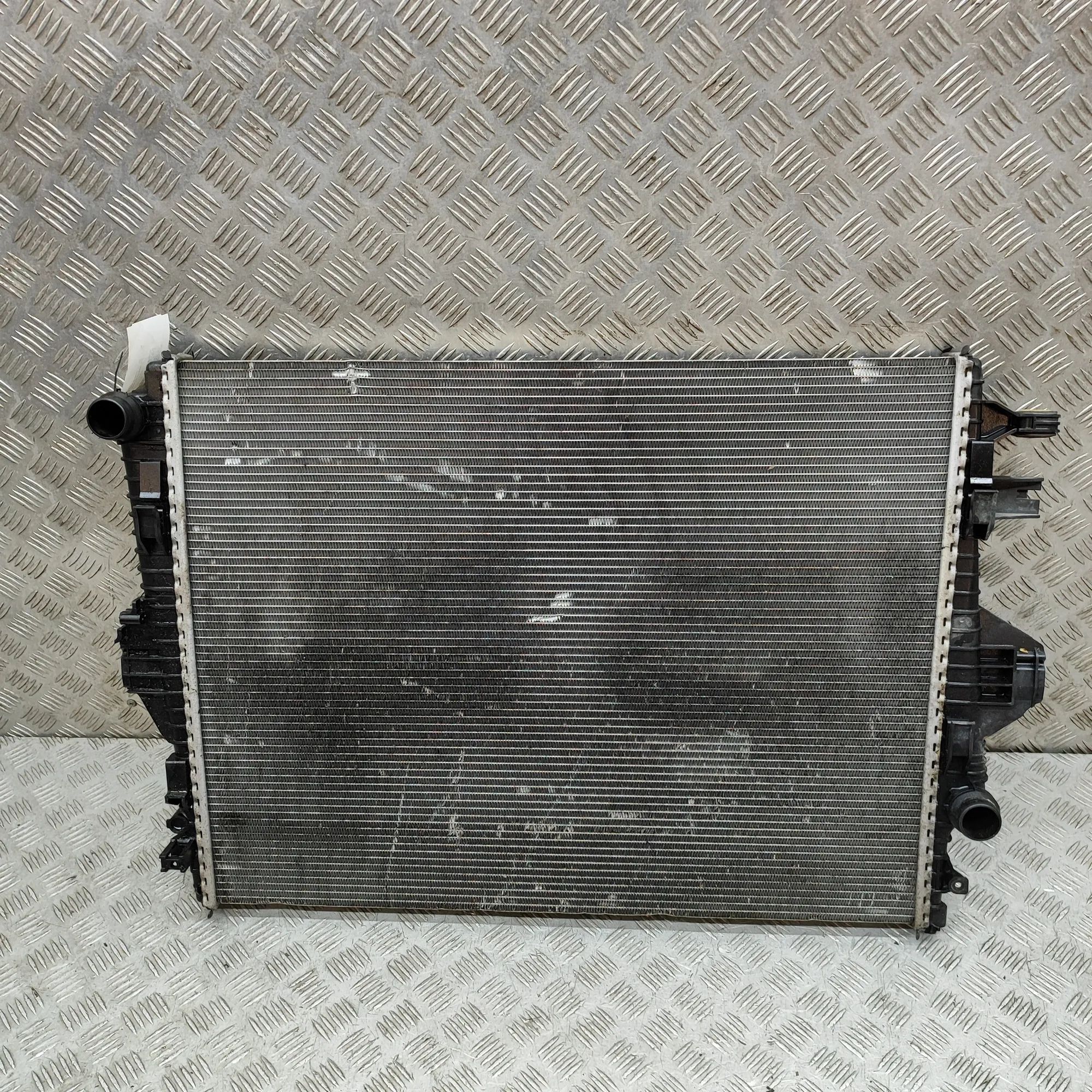 Porsche Cayenne Cooling Radiator Cooling Radiator — PORSCHE CAYENNE (92A) (2010-...