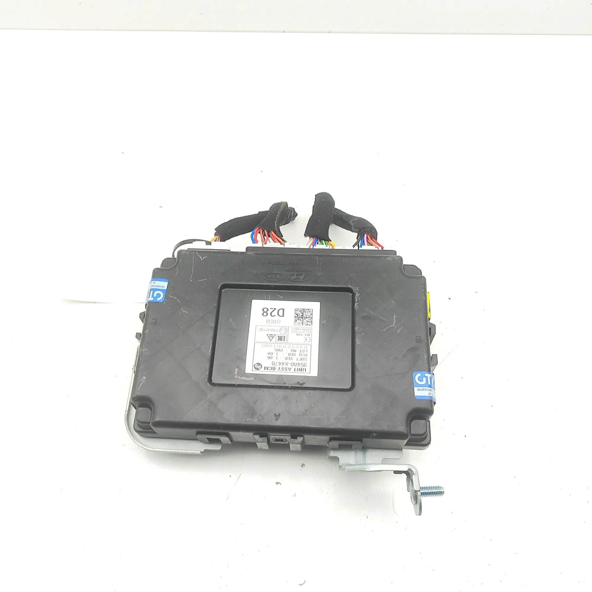 Hyundai Kona Comfort Control Unit Comfort Control Unit — HYUNDAI KONA (2017-...) ...