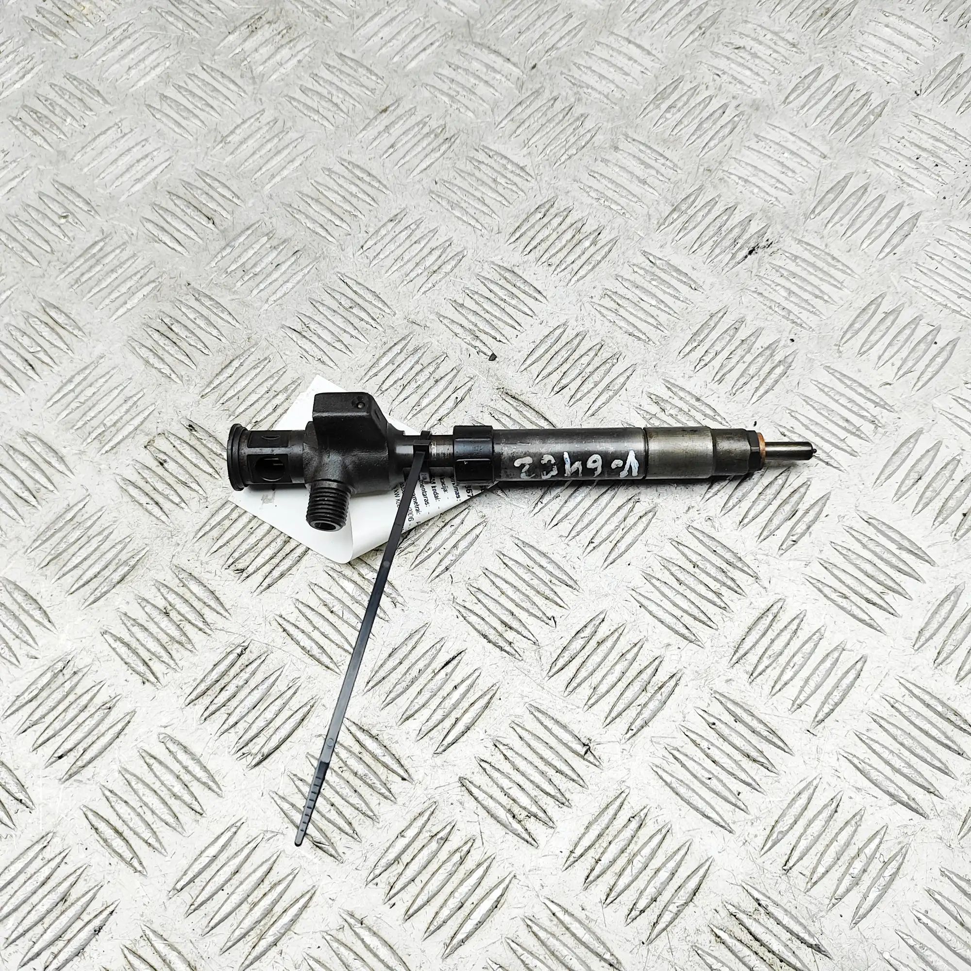 Peugeot Boxer Fuel Injector Fuel injector — PEUGEOT BOXER (Minibus / passen...