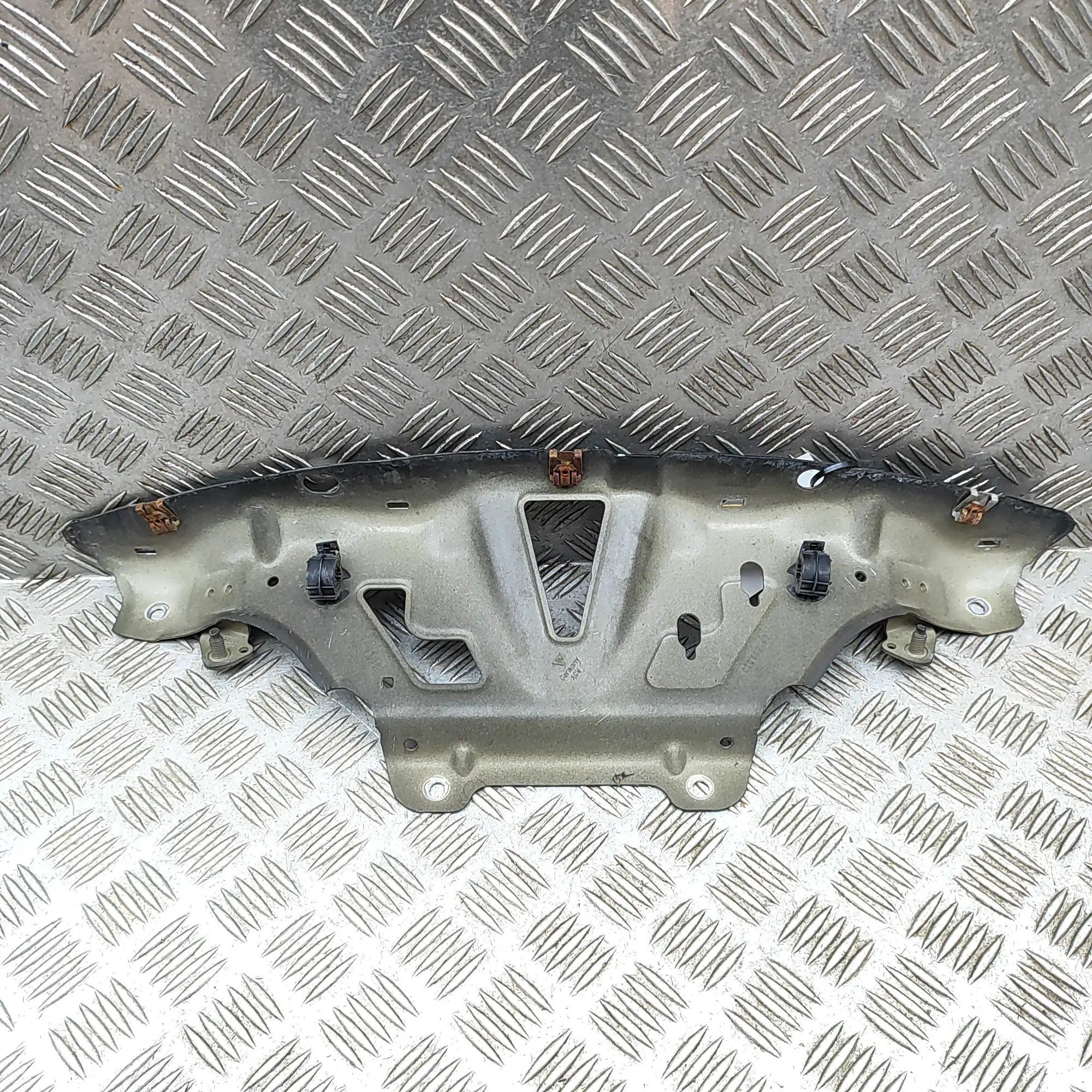 Porsche 911 (991) Slam Panel Frame Centre Slam Panel Frame Centre — PORSCHE 911 (991) (20...